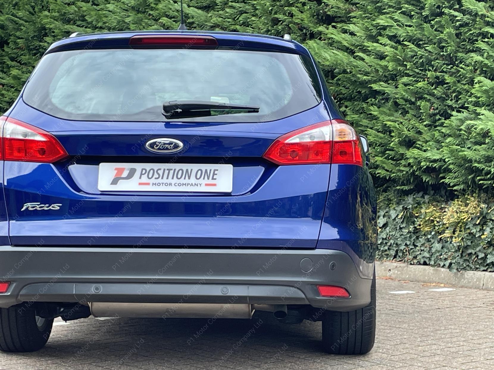 Ford Focus 1.6 Zetec Estate 5dr Petrol Powershift Euro 5 (125 ps)