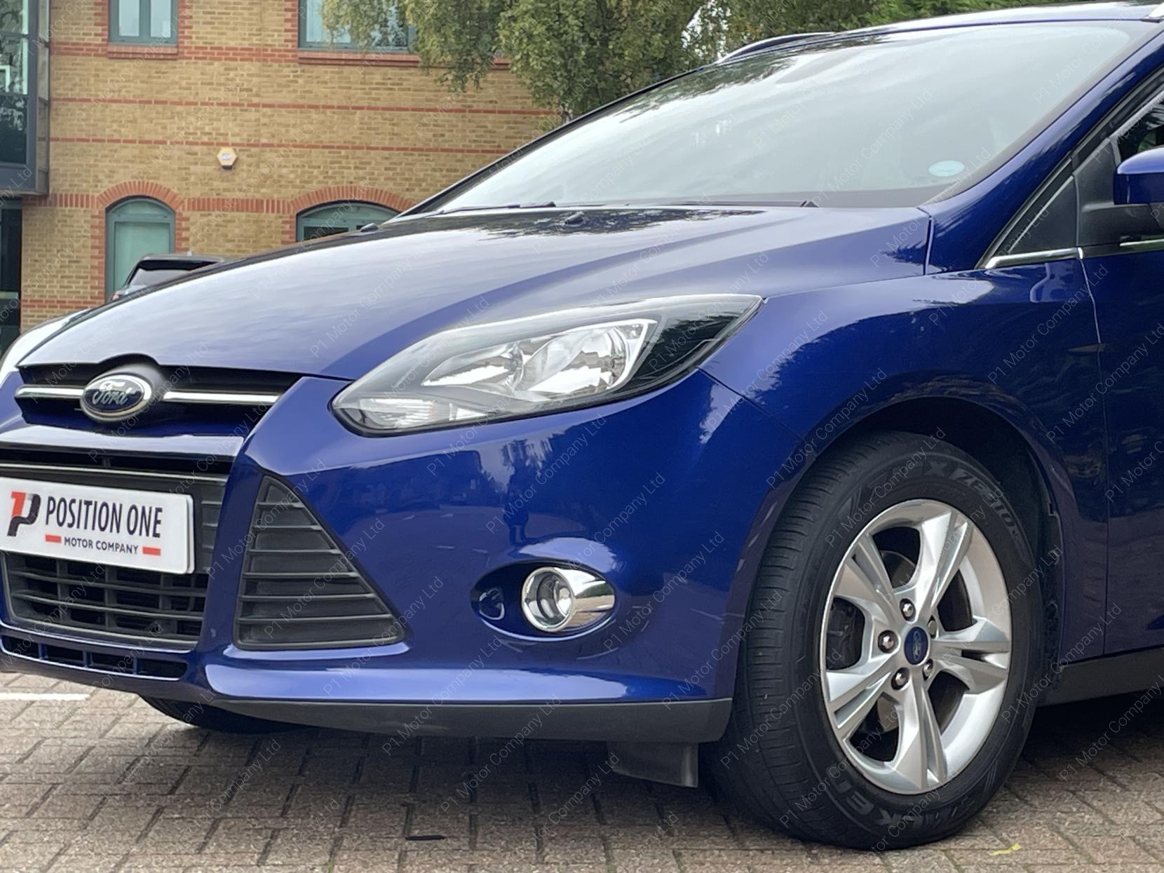 Ford Focus 1.6 Zetec Estate 5dr Petrol Powershift Euro 5 (125 ps)