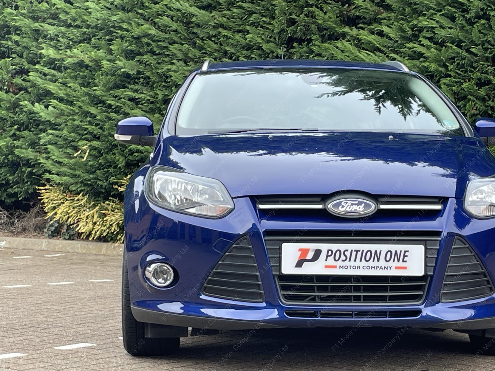 Ford Focus 1.6 Zetec Estate 5dr Petrol Powershift Euro 5 (125 ps)