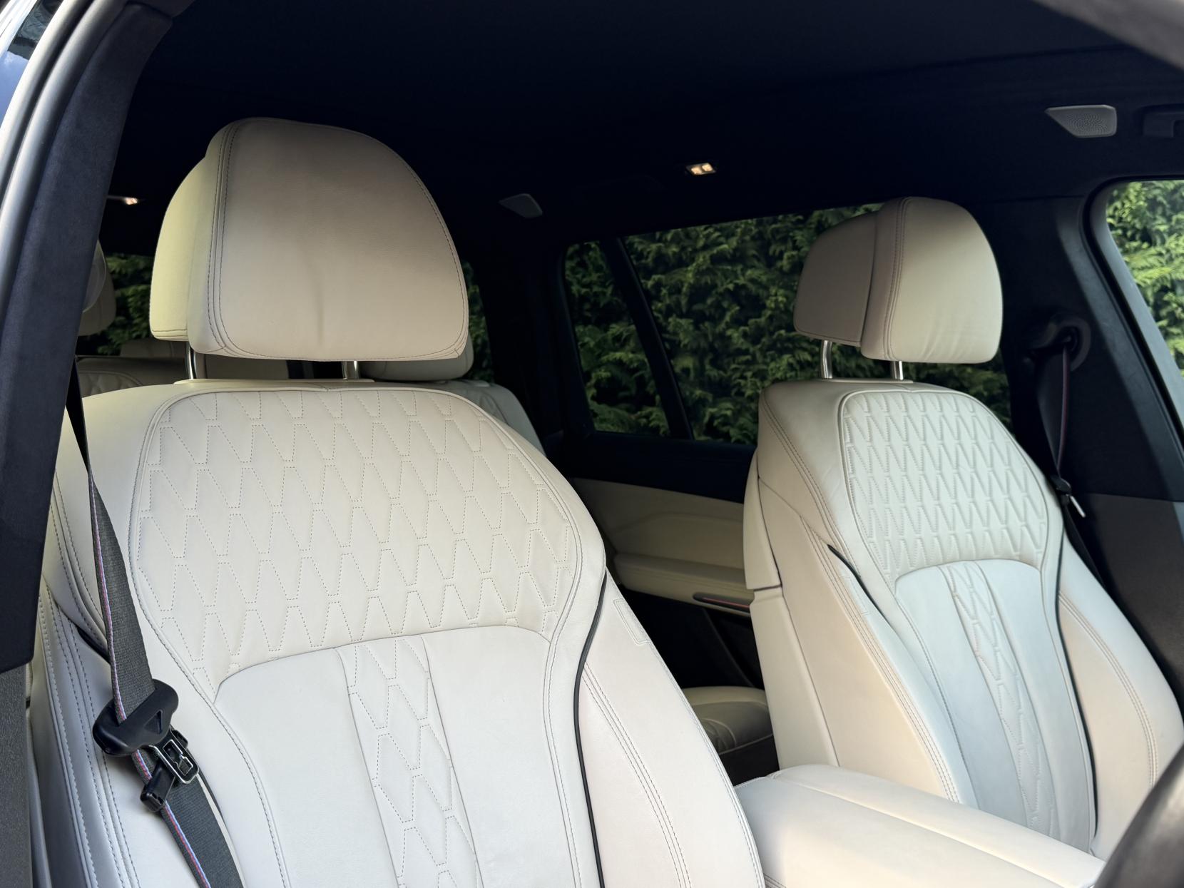 BMW X7 3.0 40d MHT M Sport SUV 5dr Diesel Hybrid Auto xDrive Euro 6 (s/s) (352 ps)