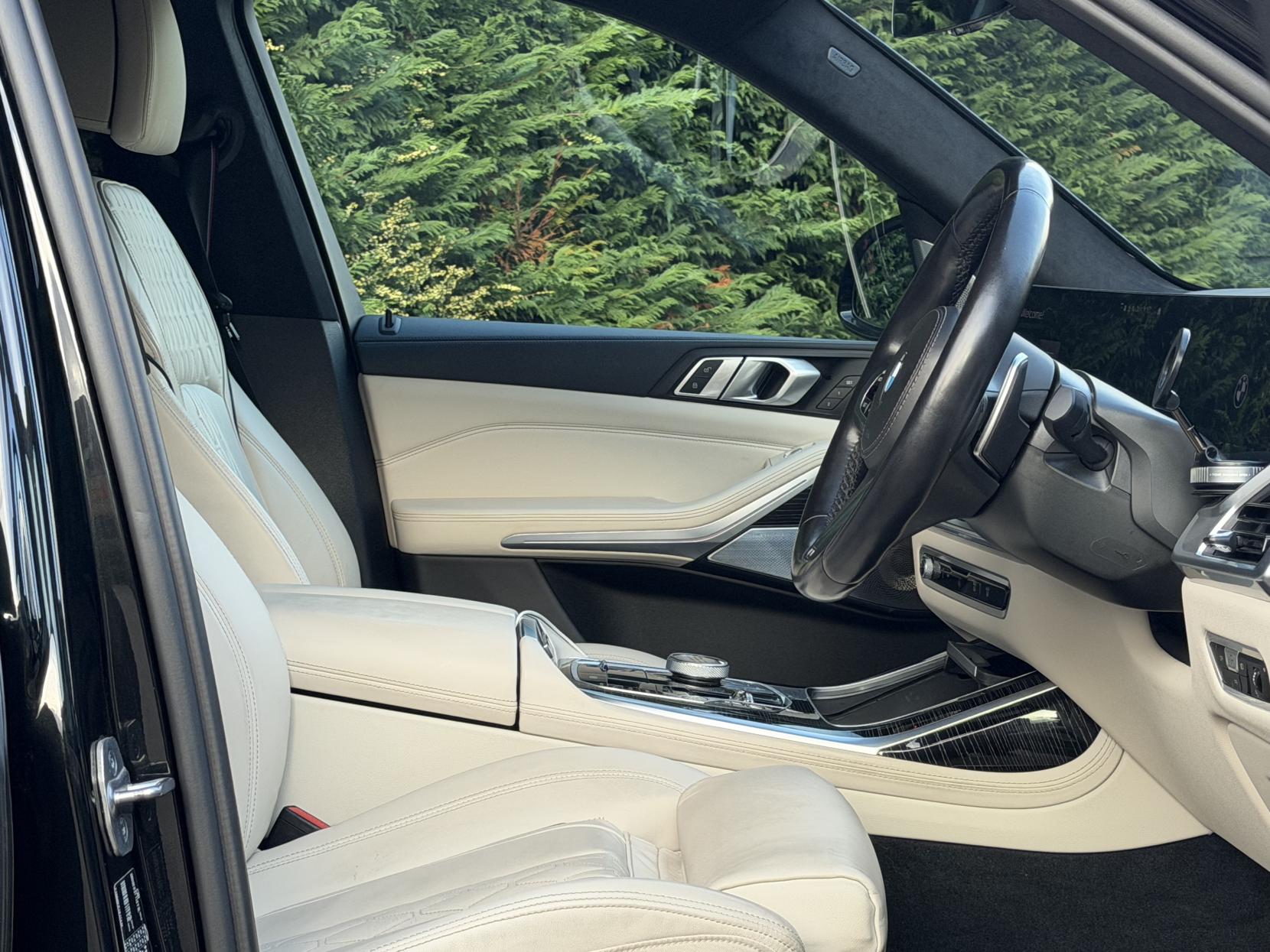 BMW X7 3.0 40d MHT M Sport SUV 5dr Diesel Hybrid Auto xDrive Euro 6 (s/s) (352 ps)