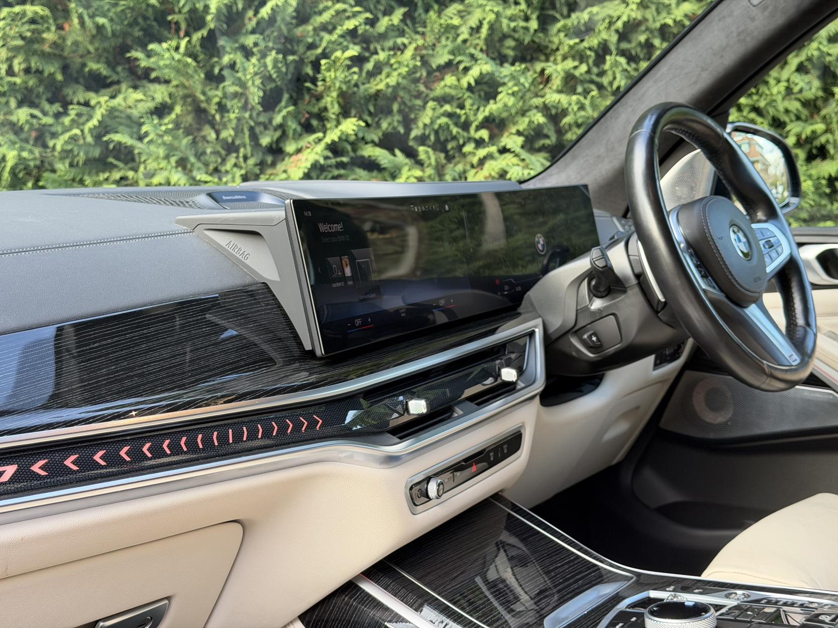 BMW X7 3.0 40d MHT M Sport SUV 5dr Diesel Hybrid Auto xDrive Euro 6 (s/s) (352 ps)