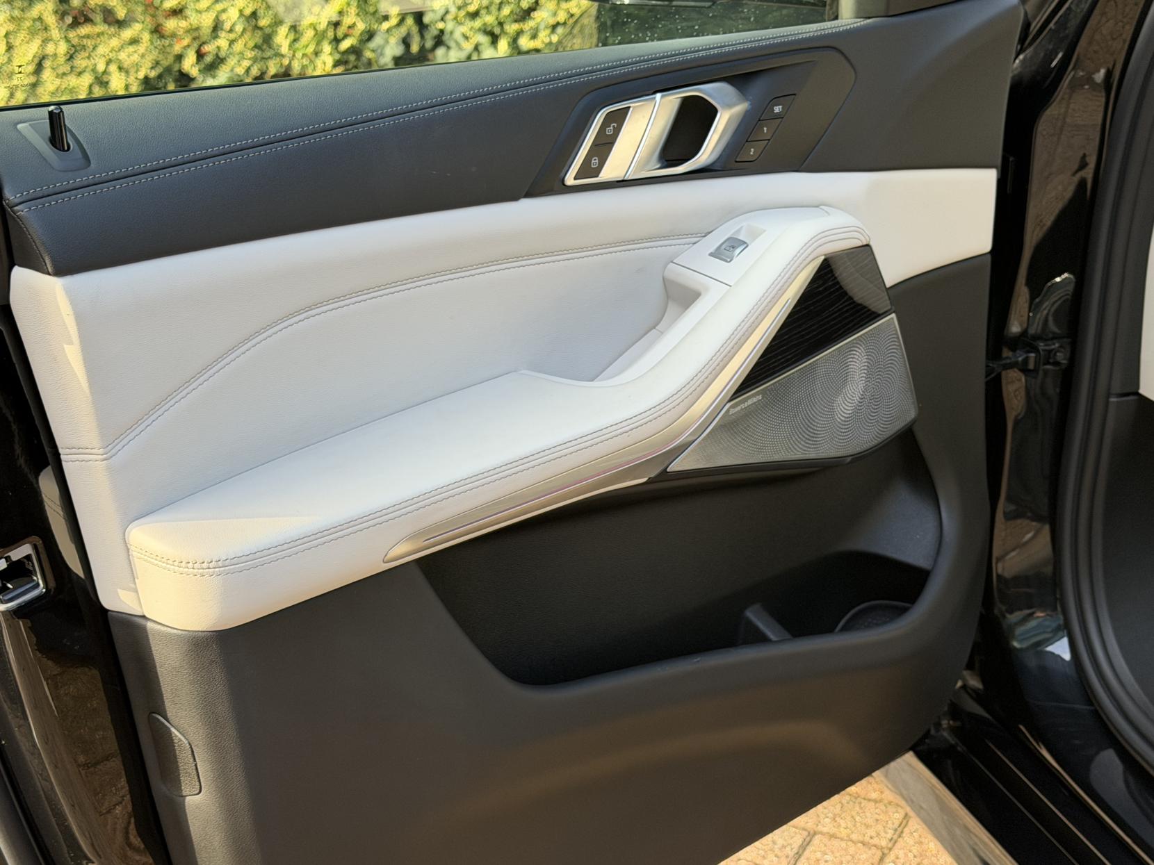 BMW X7 3.0 40d MHT M Sport SUV 5dr Diesel Hybrid Auto xDrive Euro 6 (s/s) (352 ps)