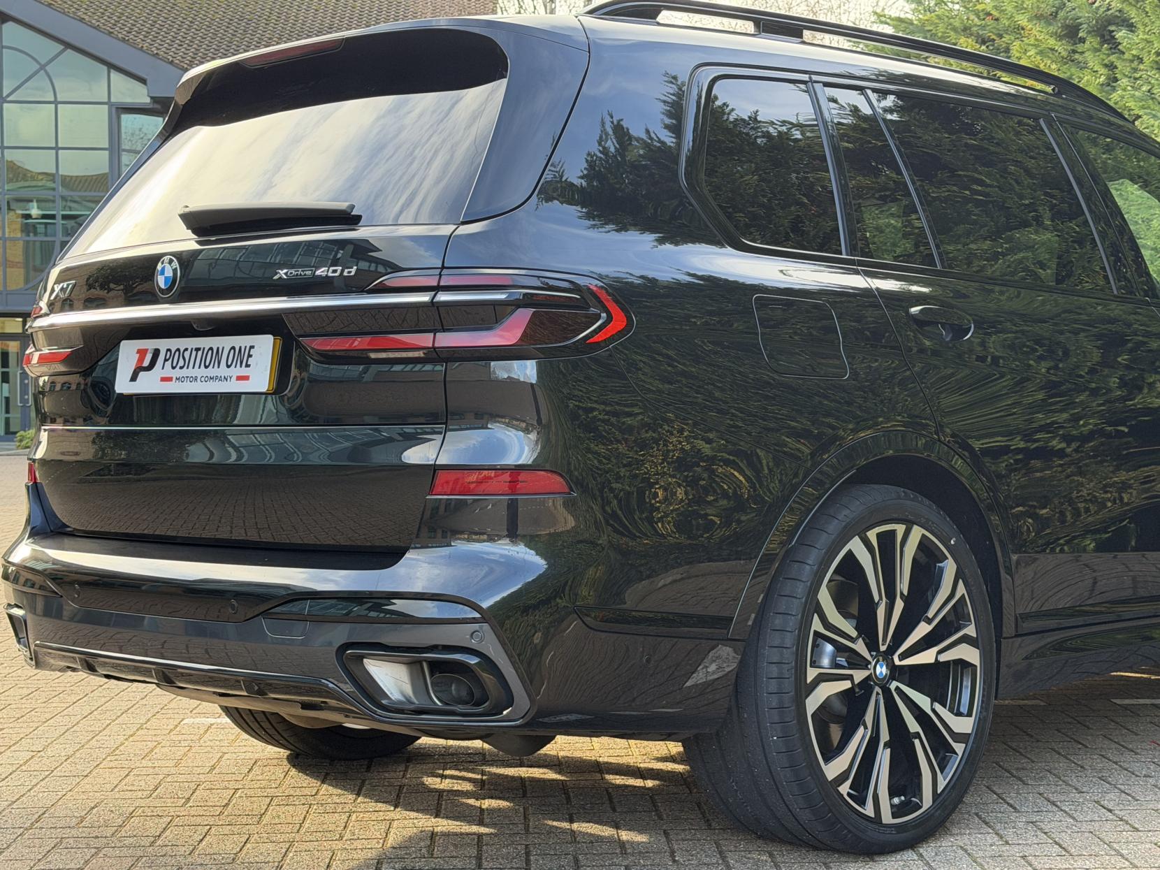 BMW X7 3.0 40d MHT M Sport SUV 5dr Diesel Hybrid Auto xDrive Euro 6 (s/s) (352 ps)