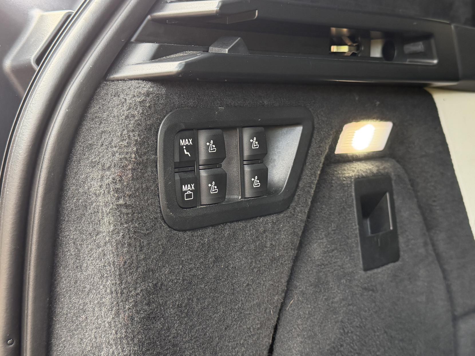 BMW X7 3.0 40d MHT M Sport SUV 5dr Diesel Hybrid Auto xDrive Euro 6 (s/s) (352 ps)