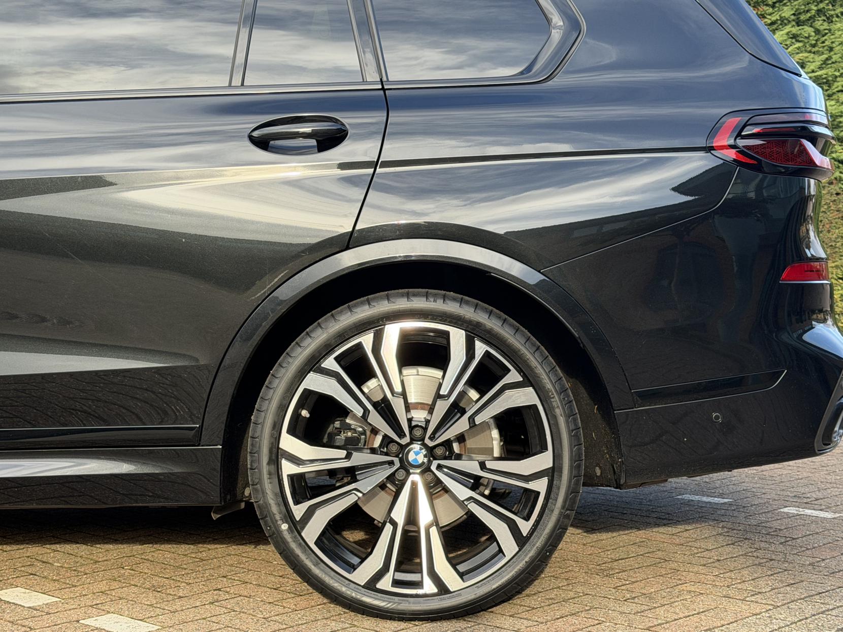 BMW X7 3.0 40d MHT M Sport SUV 5dr Diesel Hybrid Auto xDrive Euro 6 (s/s) (352 ps)