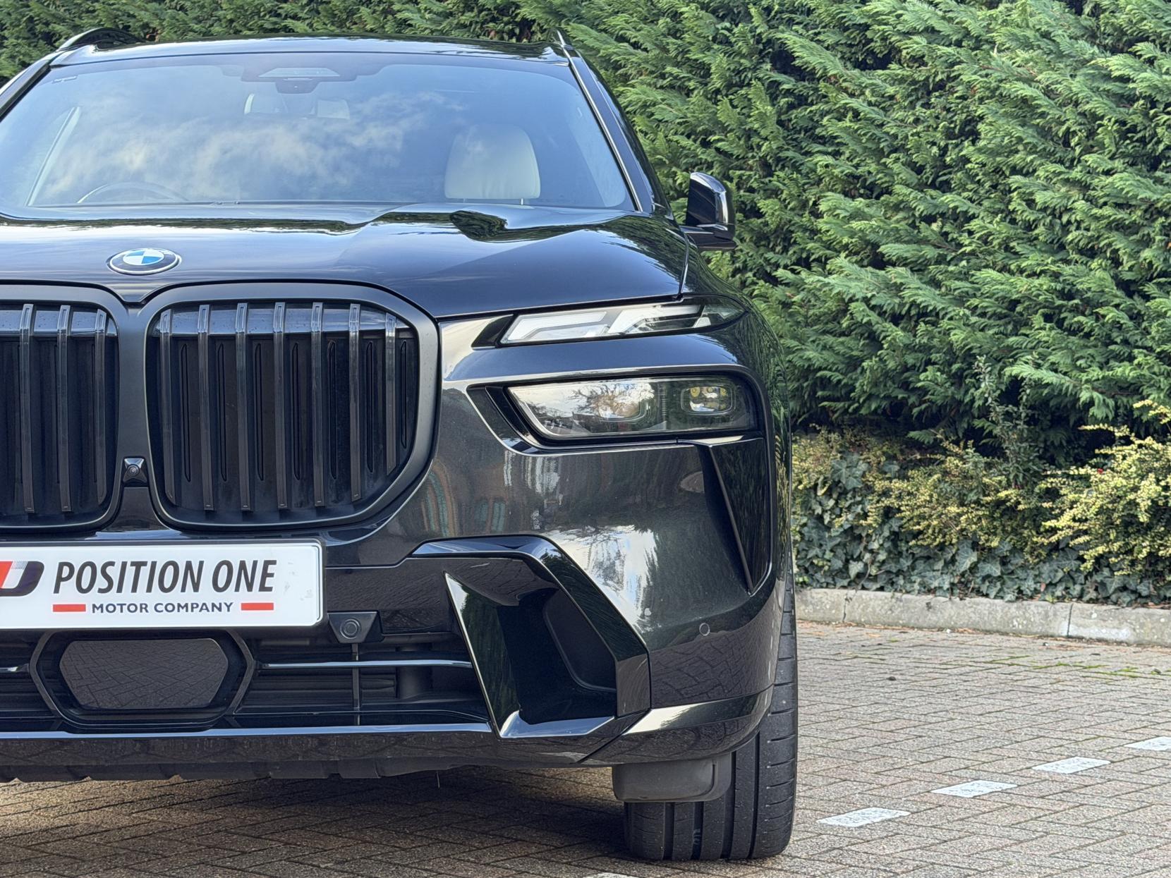 BMW X7 3.0 40d MHT M Sport SUV 5dr Diesel Hybrid Auto xDrive Euro 6 (s/s) (352 ps)