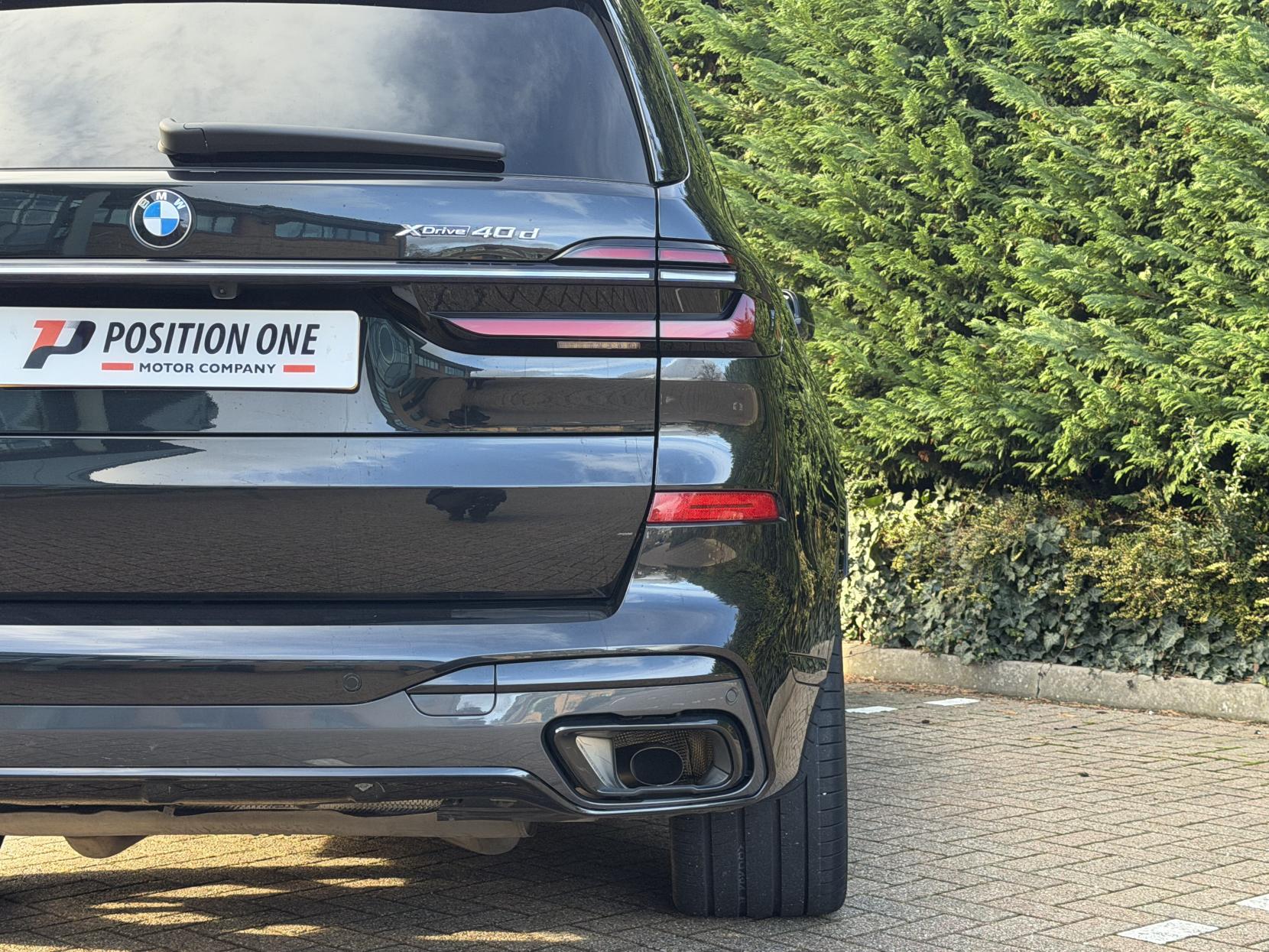 BMW X7 3.0 40d MHT M Sport SUV 5dr Diesel Hybrid Auto xDrive Euro 6 (s/s) (352 ps)