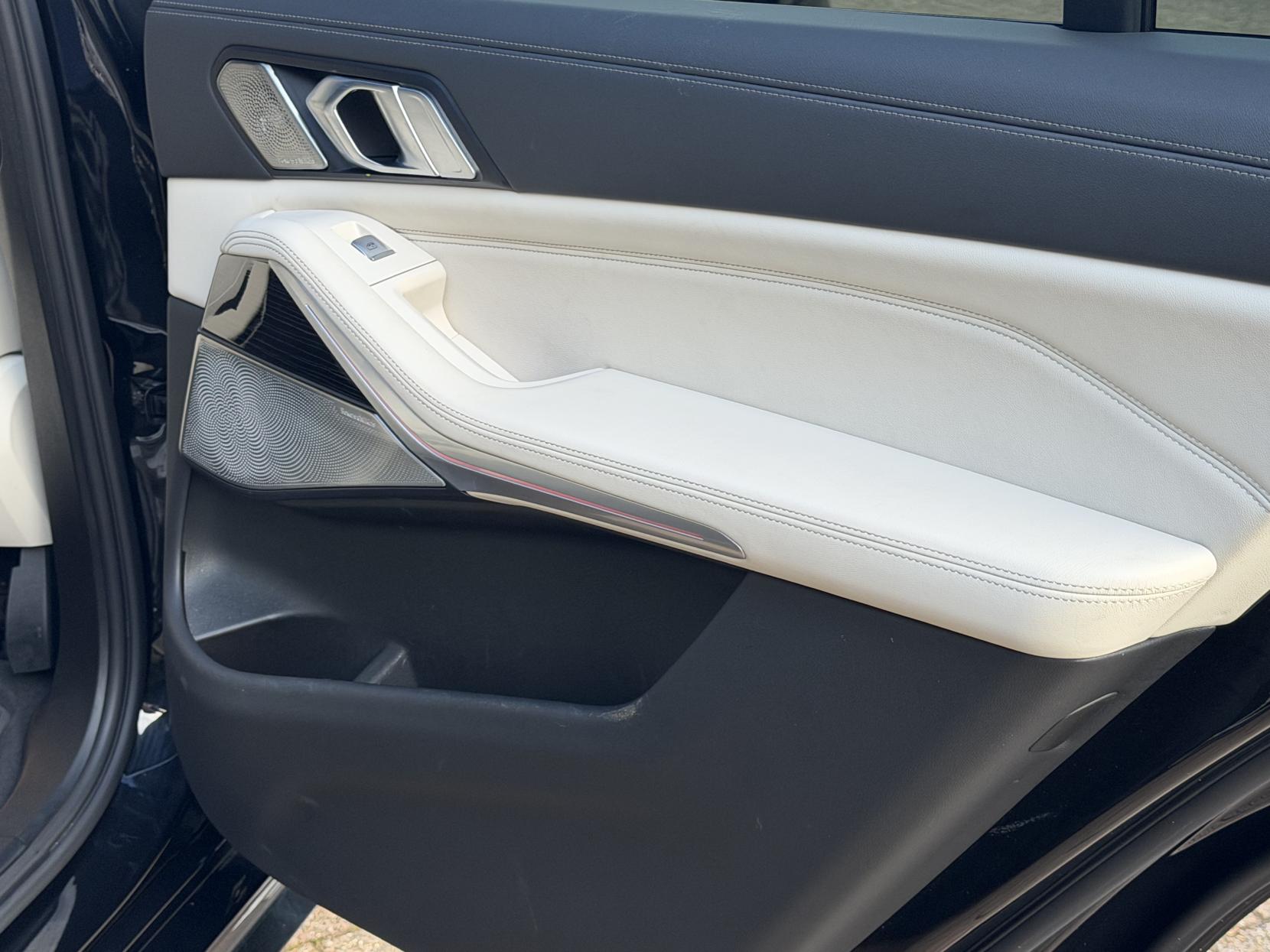 BMW X7 3.0 40d MHT M Sport SUV 5dr Diesel Hybrid Auto xDrive Euro 6 (s/s) (352 ps)