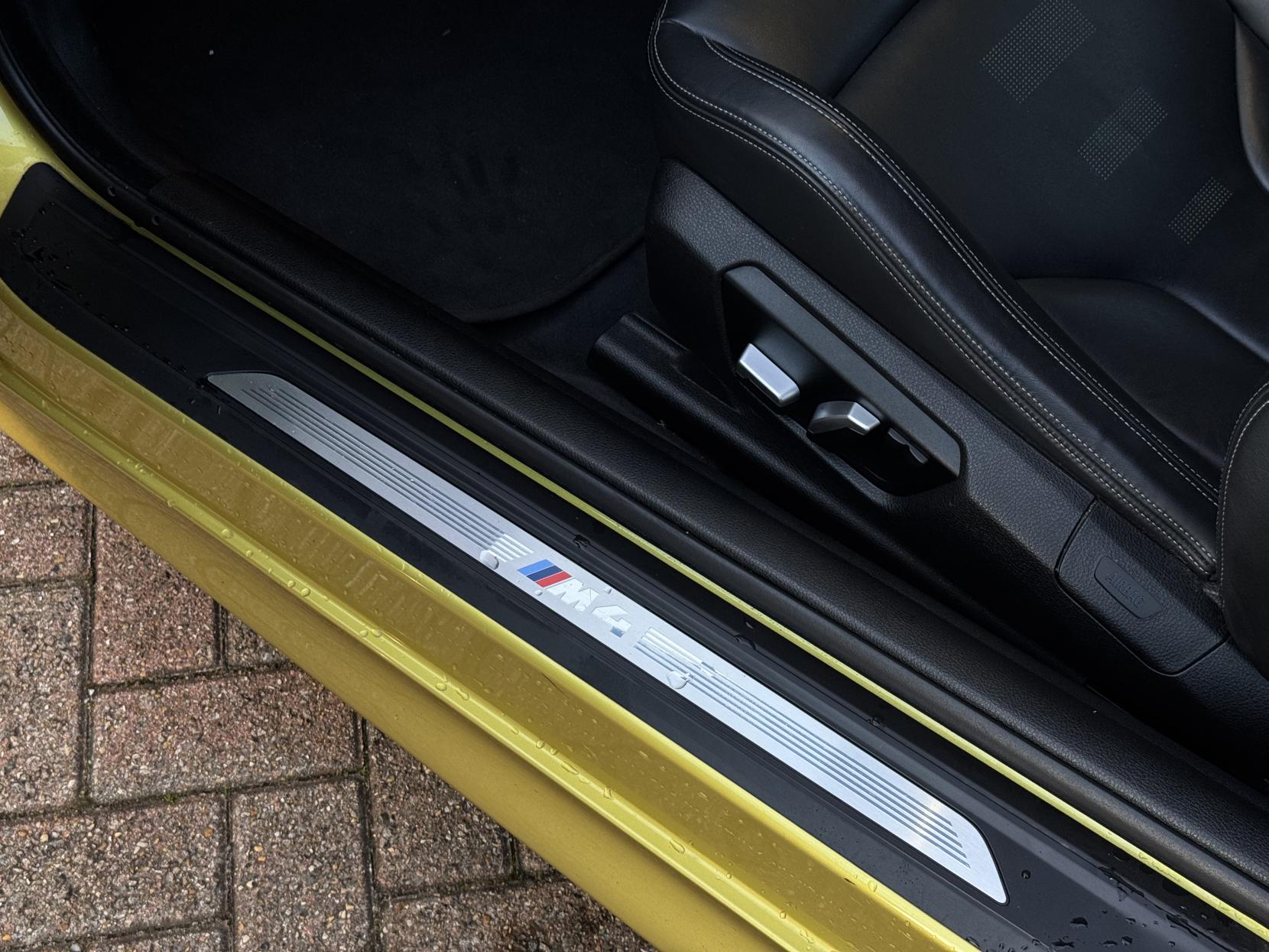 BMW M4 3.0 BiTurbo Competition Coupe 2dr Petrol DCT Euro 6 (s/s) (450 ps)