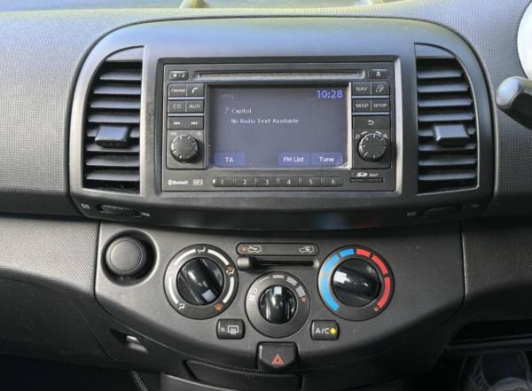 Nissan Micra 1.2 16v n-tec Hatchback 5dr Petrol Manual (139 g/km, 79 bhp)