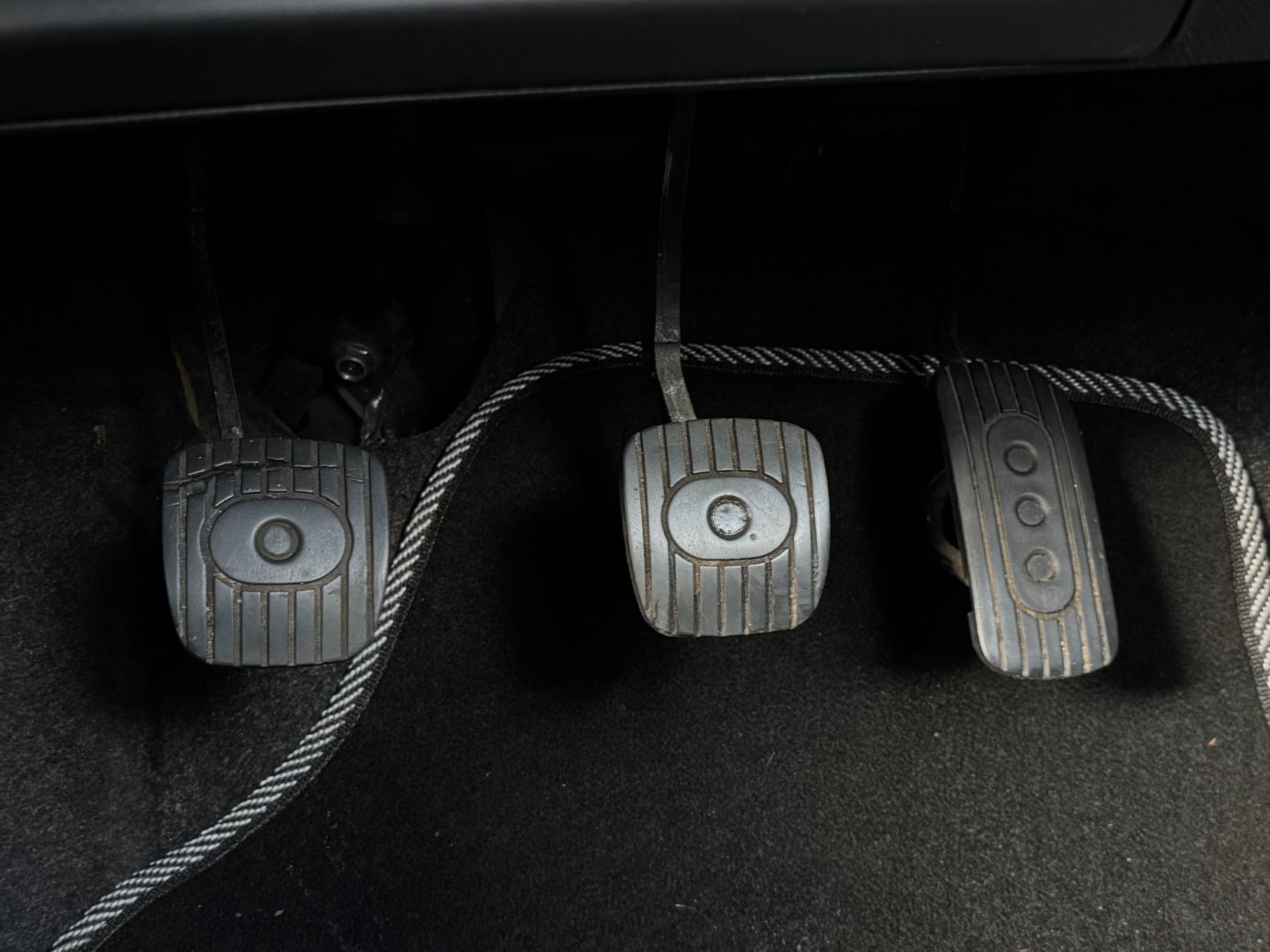 Nissan Micra 1.2 16v n-tec Hatchback 5dr Petrol Manual (139 g/km, 79 bhp)