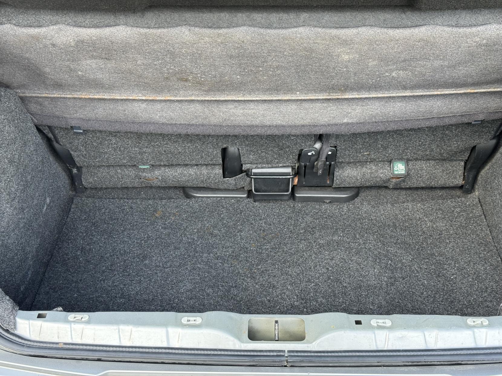 Nissan Micra 1.2 16v n-tec Hatchback 5dr Petrol Manual (139 g/km, 79 bhp)