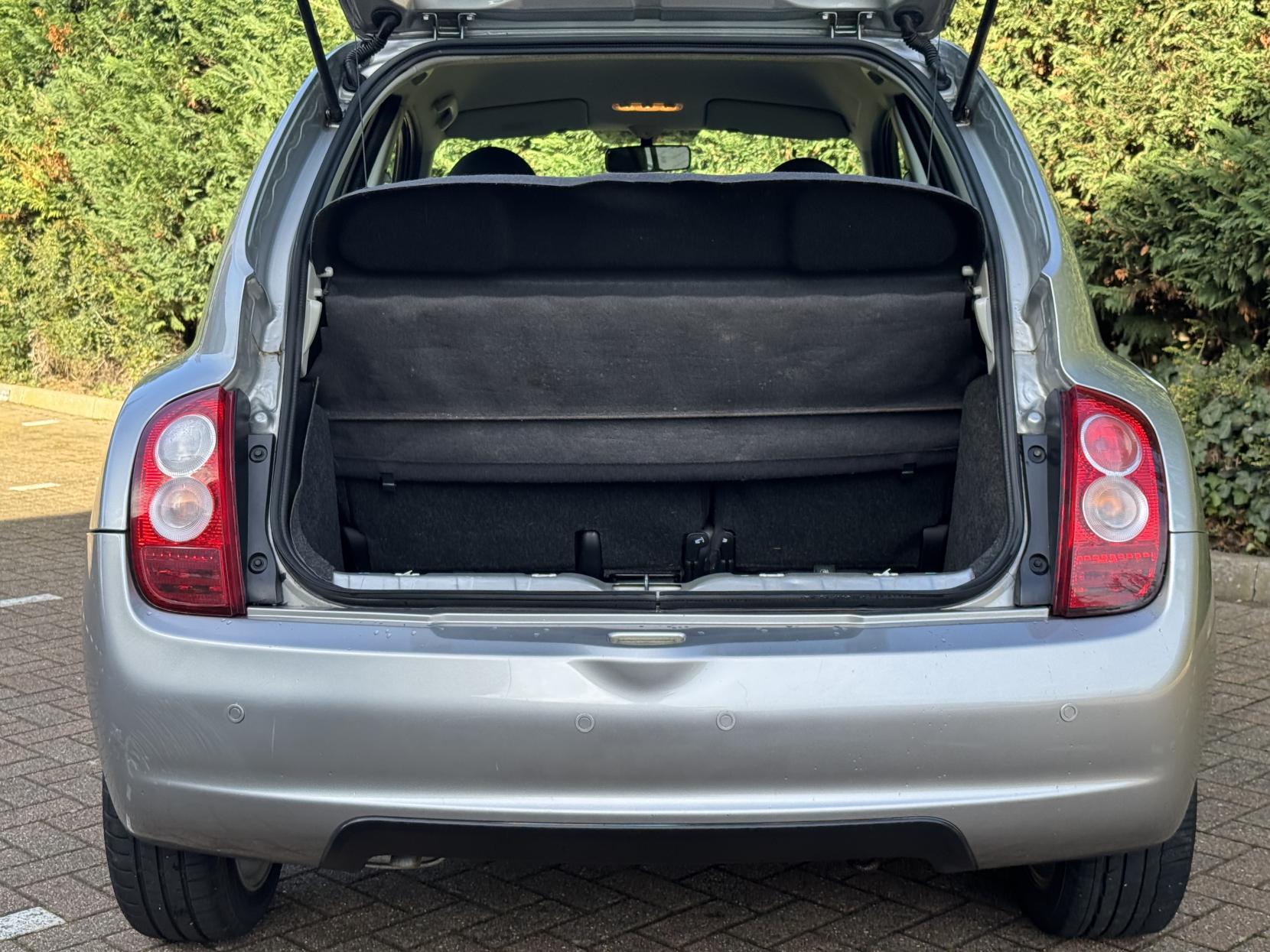 Nissan Micra 1.2 16v n-tec Hatchback 5dr Petrol Manual (139 g/km, 79 bhp)