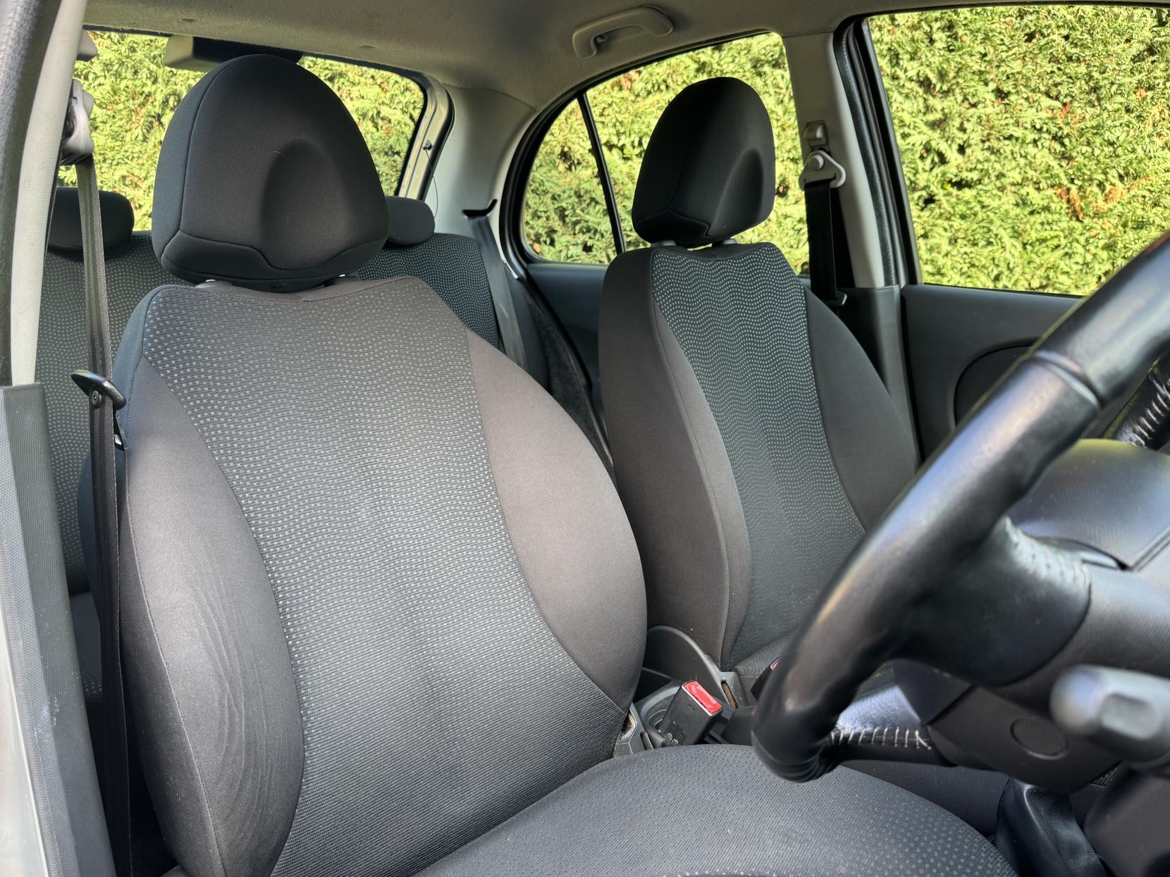 Nissan Micra 1.2 16v n-tec Hatchback 5dr Petrol Manual (139 g/km, 79 bhp)