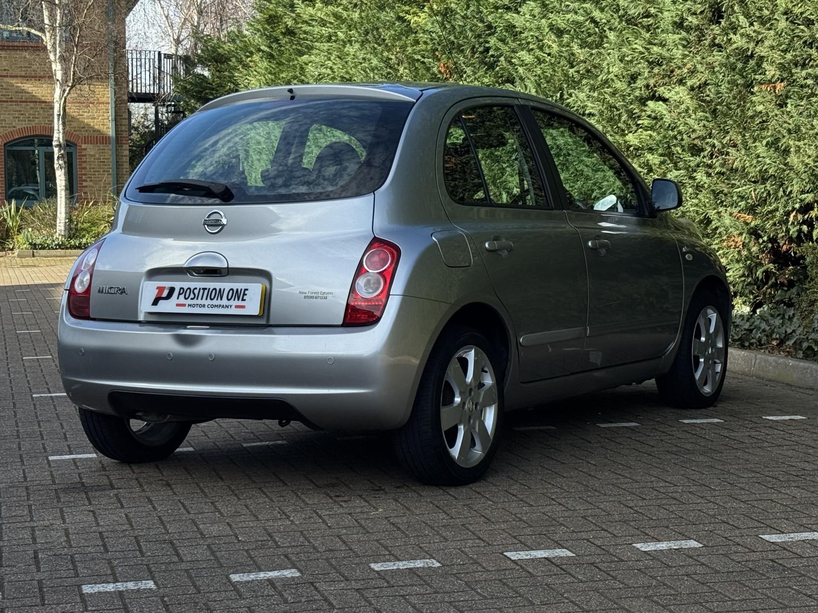 Nissan Micra 1.2 16v n-tec Hatchback 5dr Petrol Manual (139 g/km, 79 bhp)