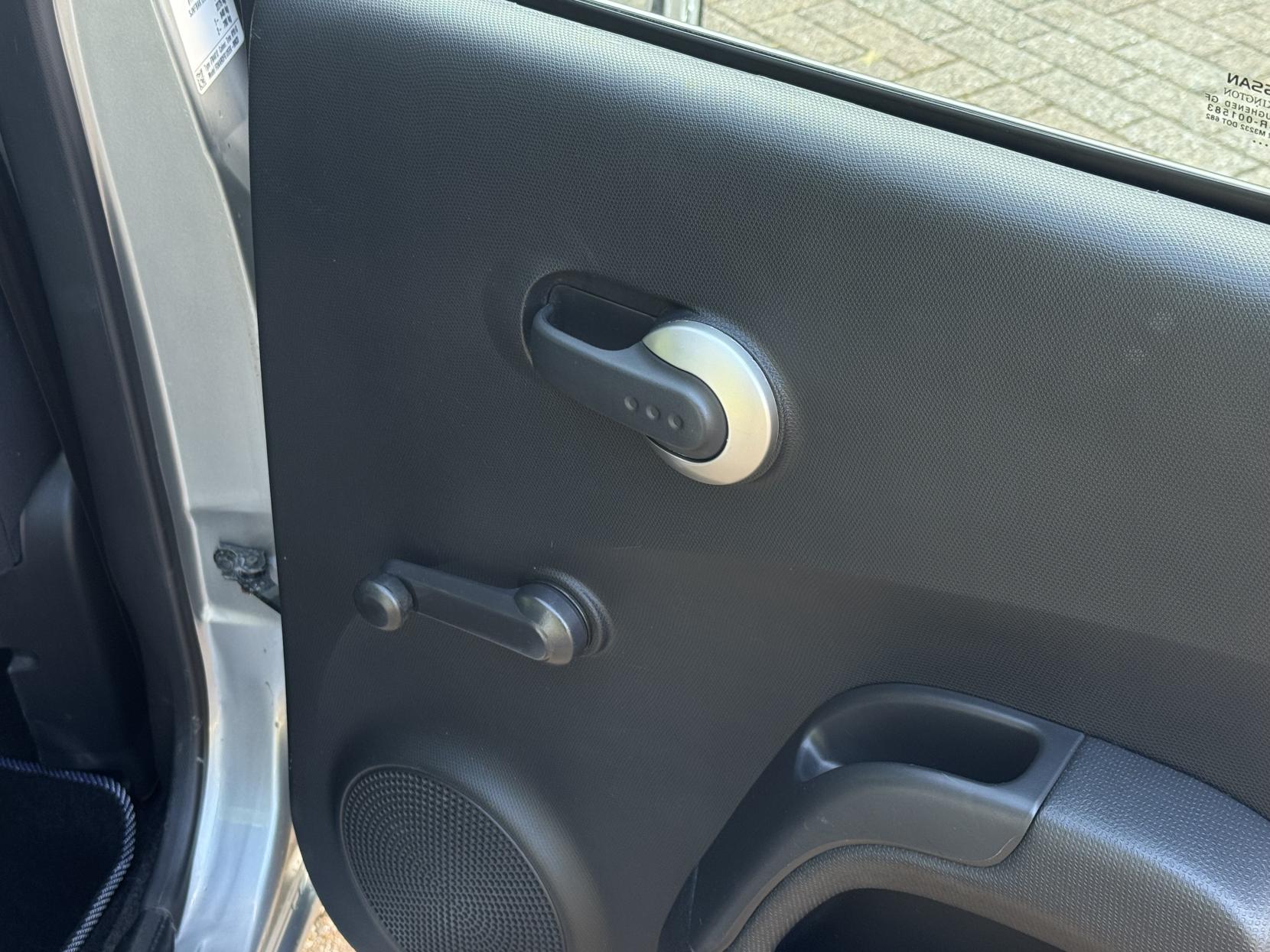 Nissan Micra 1.2 16v n-tec Hatchback 5dr Petrol Manual (139 g/km, 79 bhp)