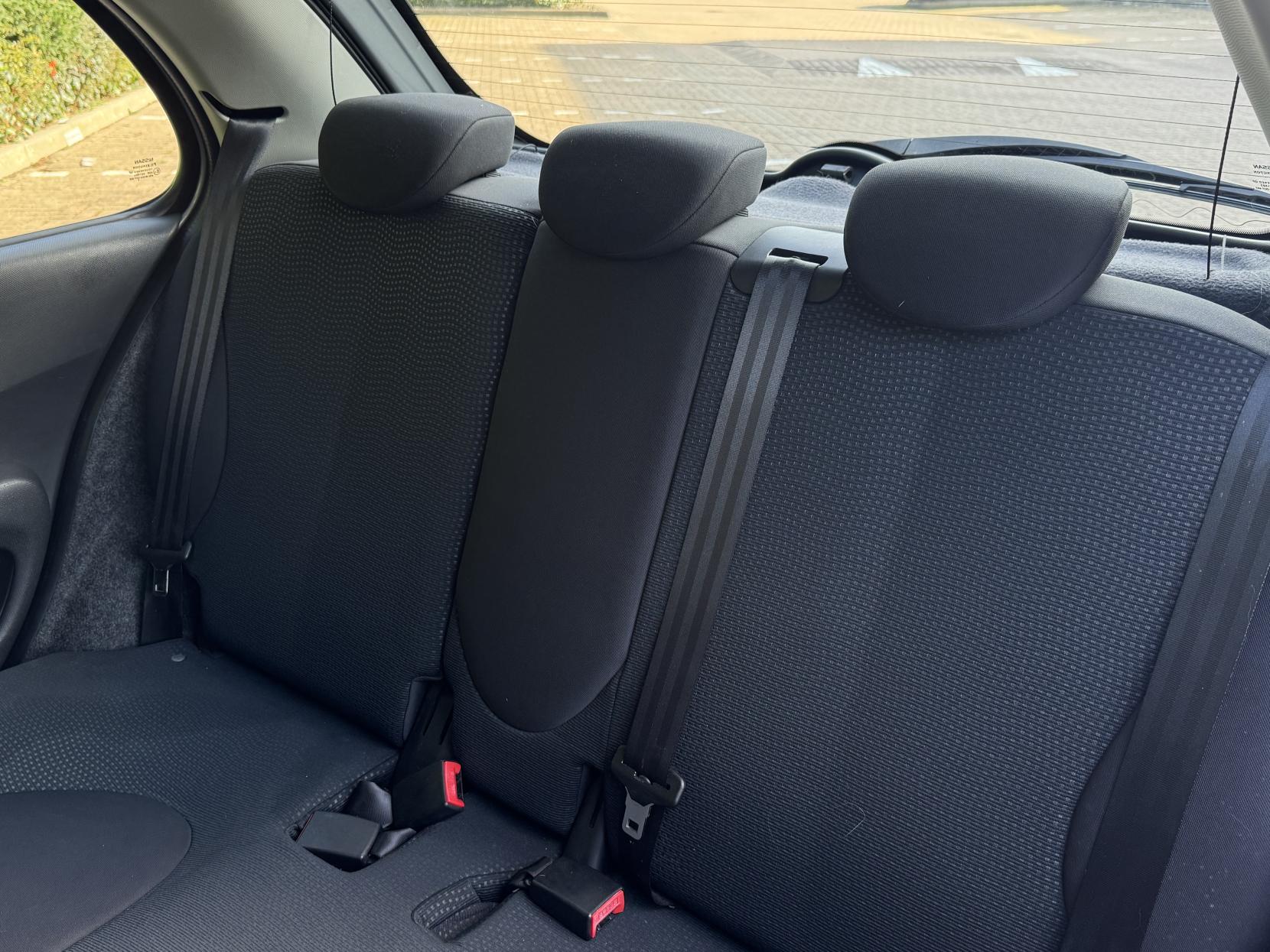 Nissan Micra 1.2 16v n-tec Hatchback 5dr Petrol Manual (139 g/km, 79 bhp)