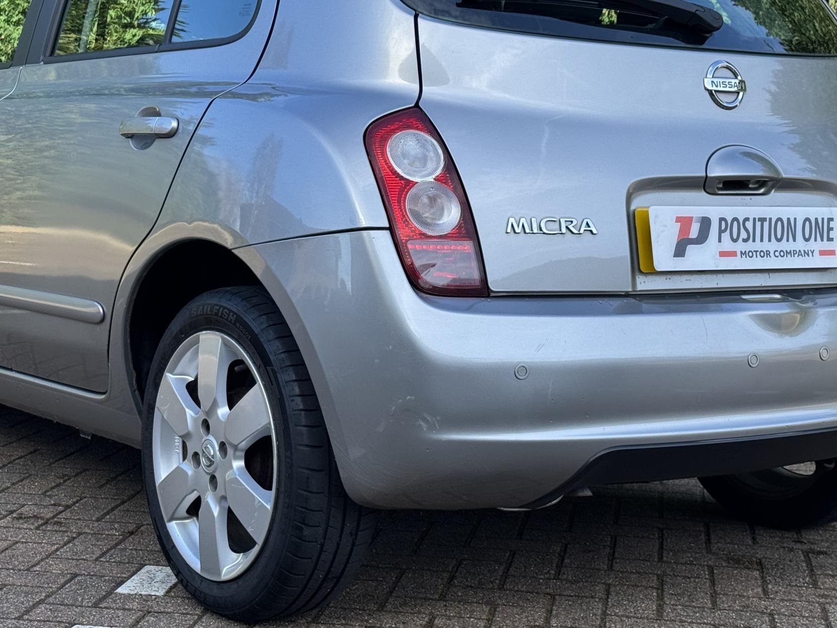 Nissan Micra 1.2 16v n-tec Hatchback 5dr Petrol Manual (139 g/km, 79 bhp)