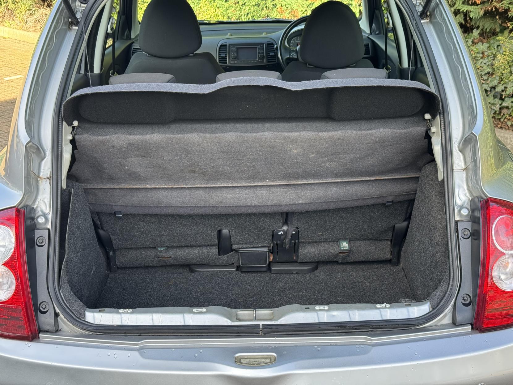 Nissan Micra 1.2 16v n-tec Hatchback 5dr Petrol Manual (139 g/km, 79 bhp)