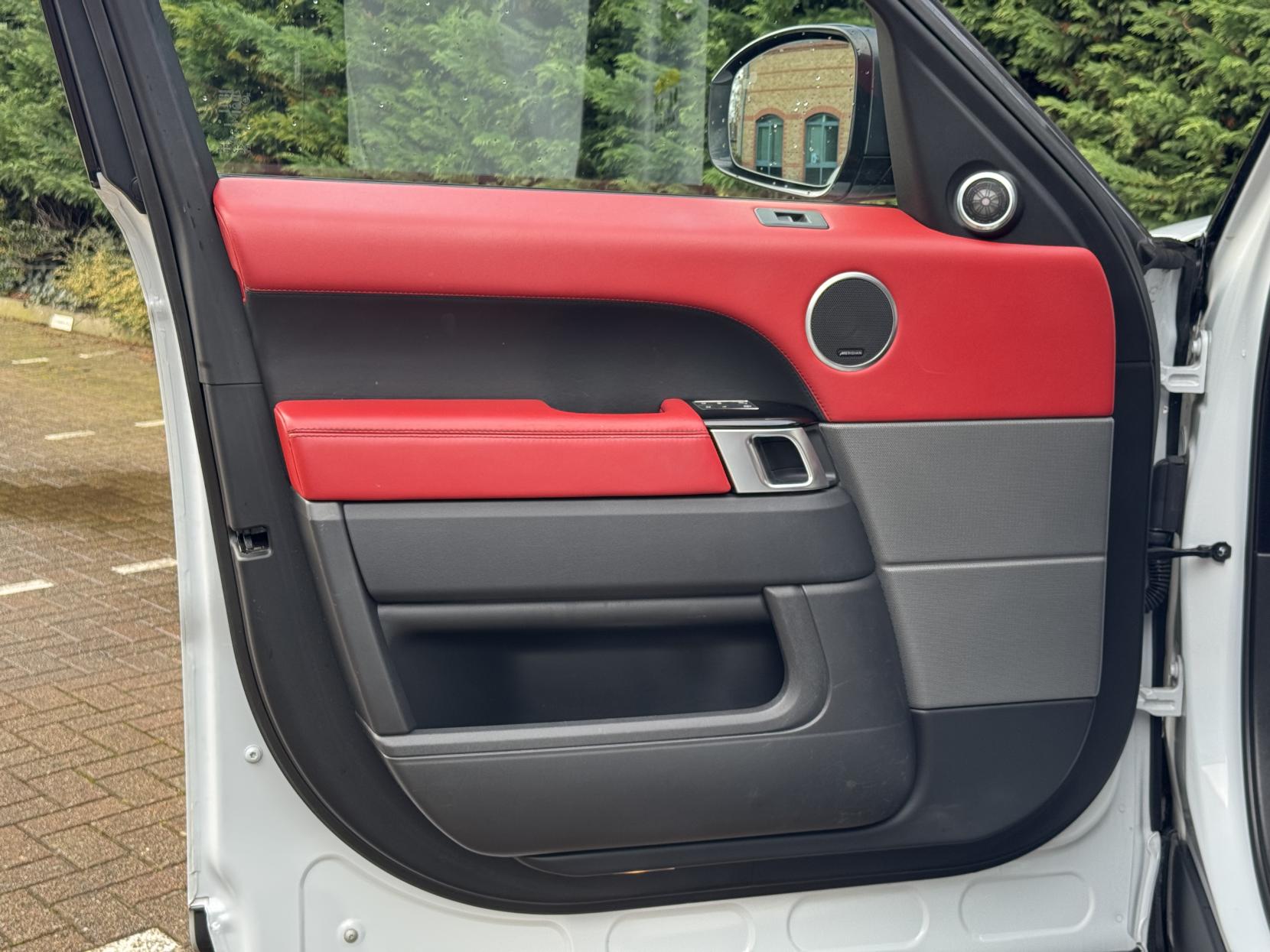 Land Rover Range Rover Sport 5.0 V8 Autobiography Dynamic SUV 5dr Petrol Auto 4WD Euro 6 (s/s) (510 ps)