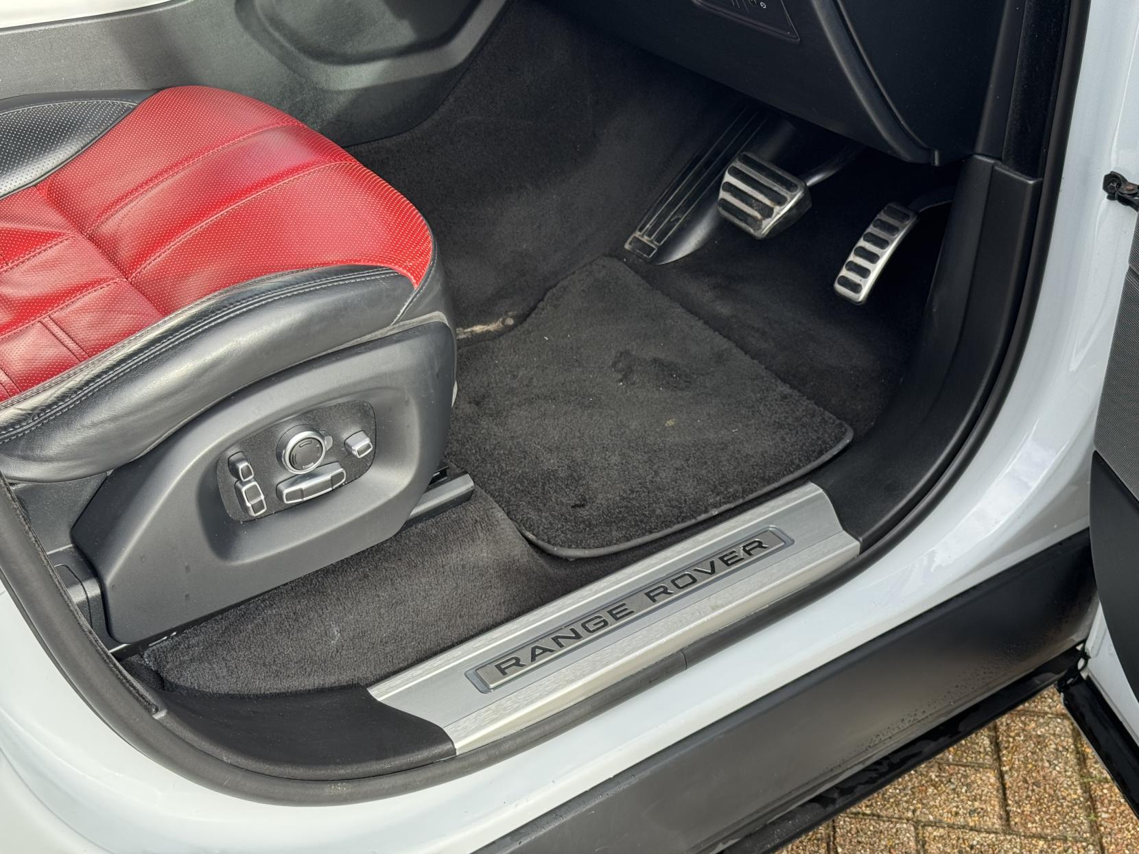 Land Rover Range Rover Sport 5.0 V8 Autobiography Dynamic SUV 5dr Petrol Auto 4WD Euro 6 (s/s) (510 ps)