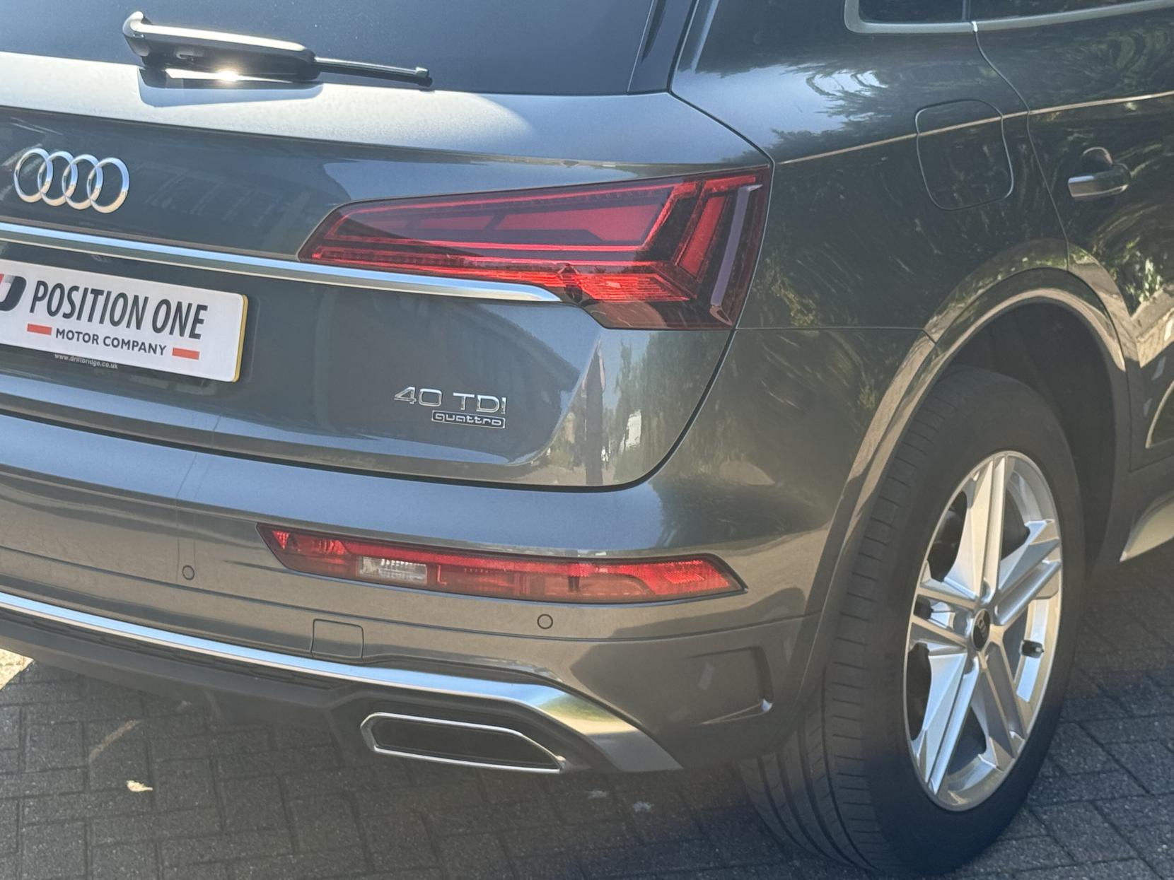 Audi Q5 2.0 TDI 40 S line SUV 5dr Diesel S Tronic quattro Euro 6 (s/s) (204 ps)