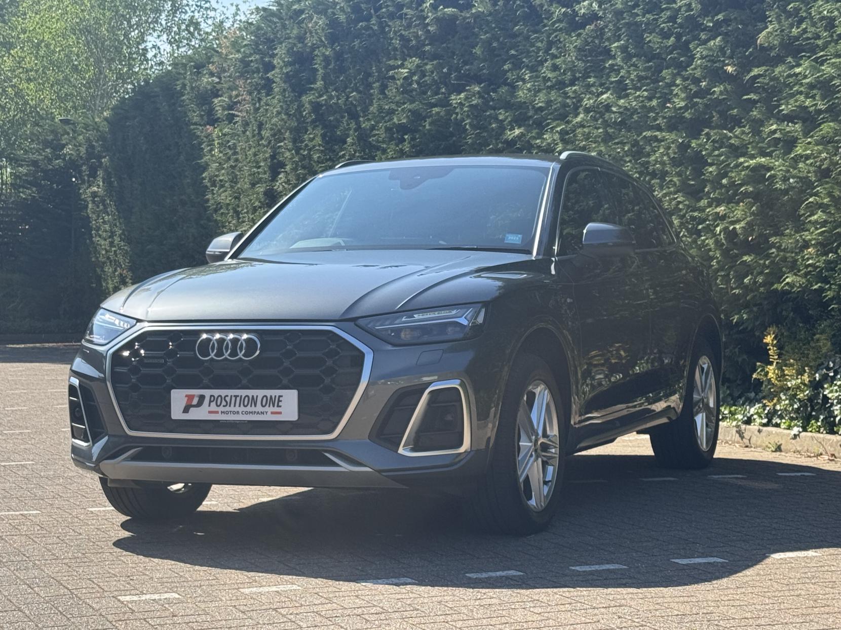 Audi Q5 2.0 TDI 40 S line SUV 5dr Diesel S Tronic quattro Euro 6 (s/s) (204 ps)