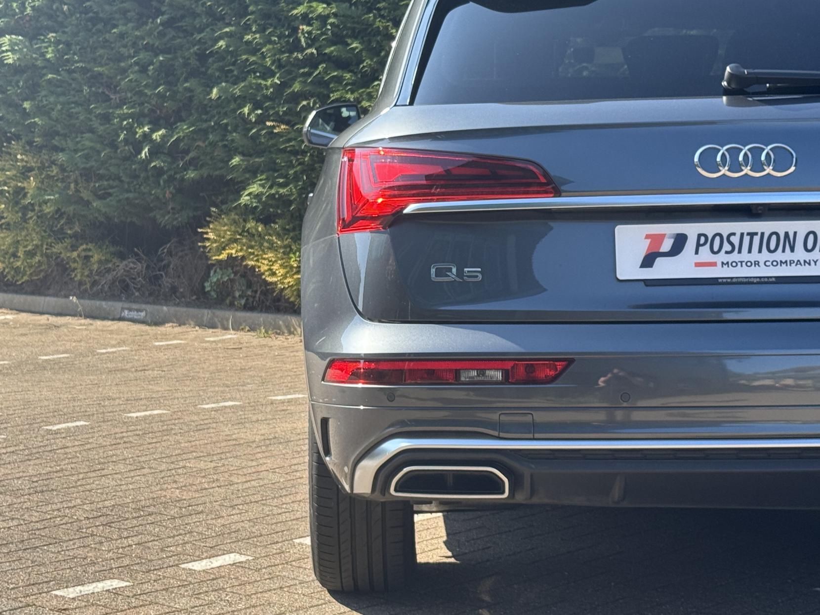 Audi Q5 2.0 TDI 40 S line SUV 5dr Diesel S Tronic quattro Euro 6 (s/s) (204 ps)