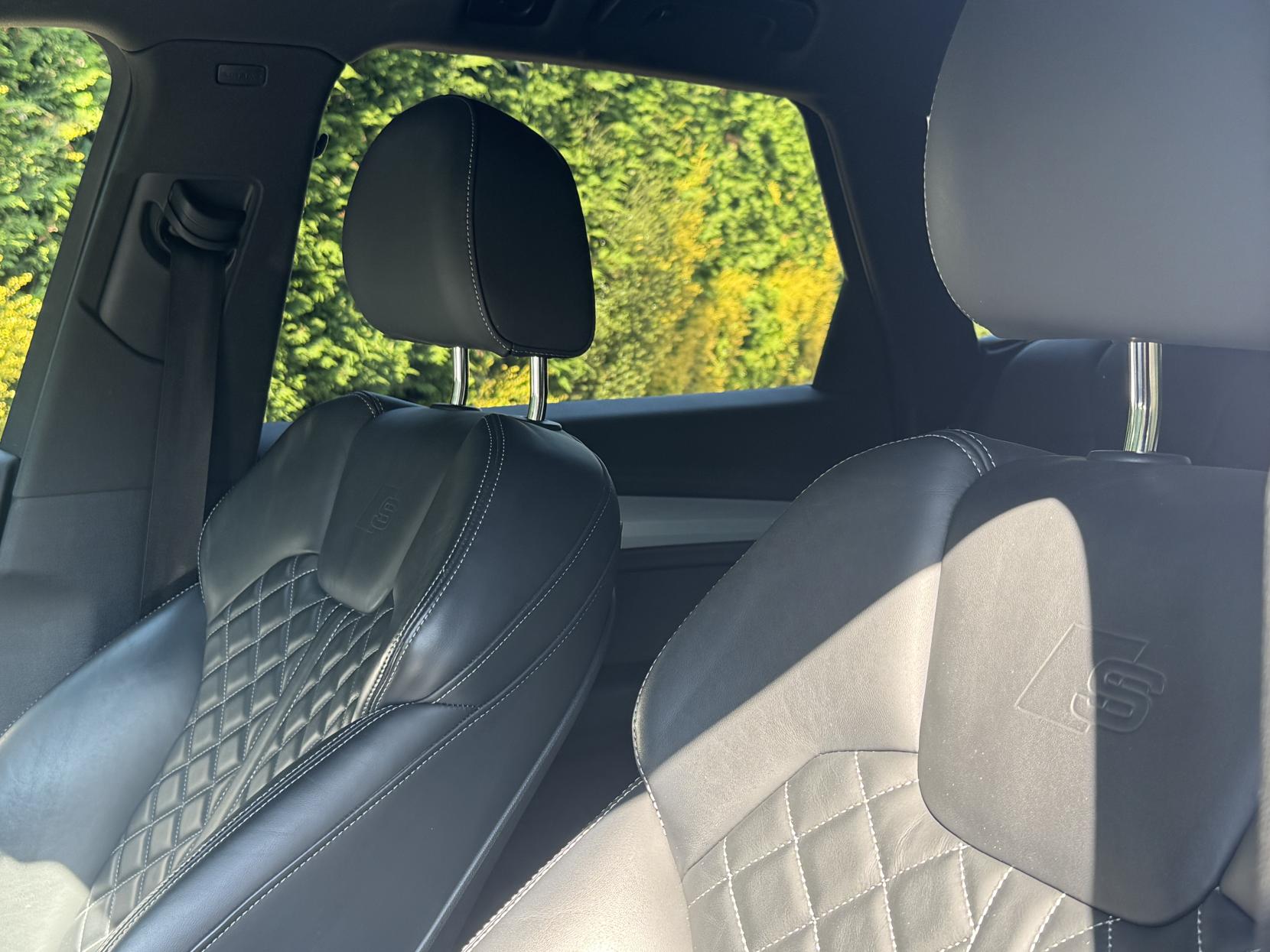 Audi Q5 2.0 TDI 40 S line SUV 5dr Diesel S Tronic quattro Euro 6 (s/s) (204 ps)