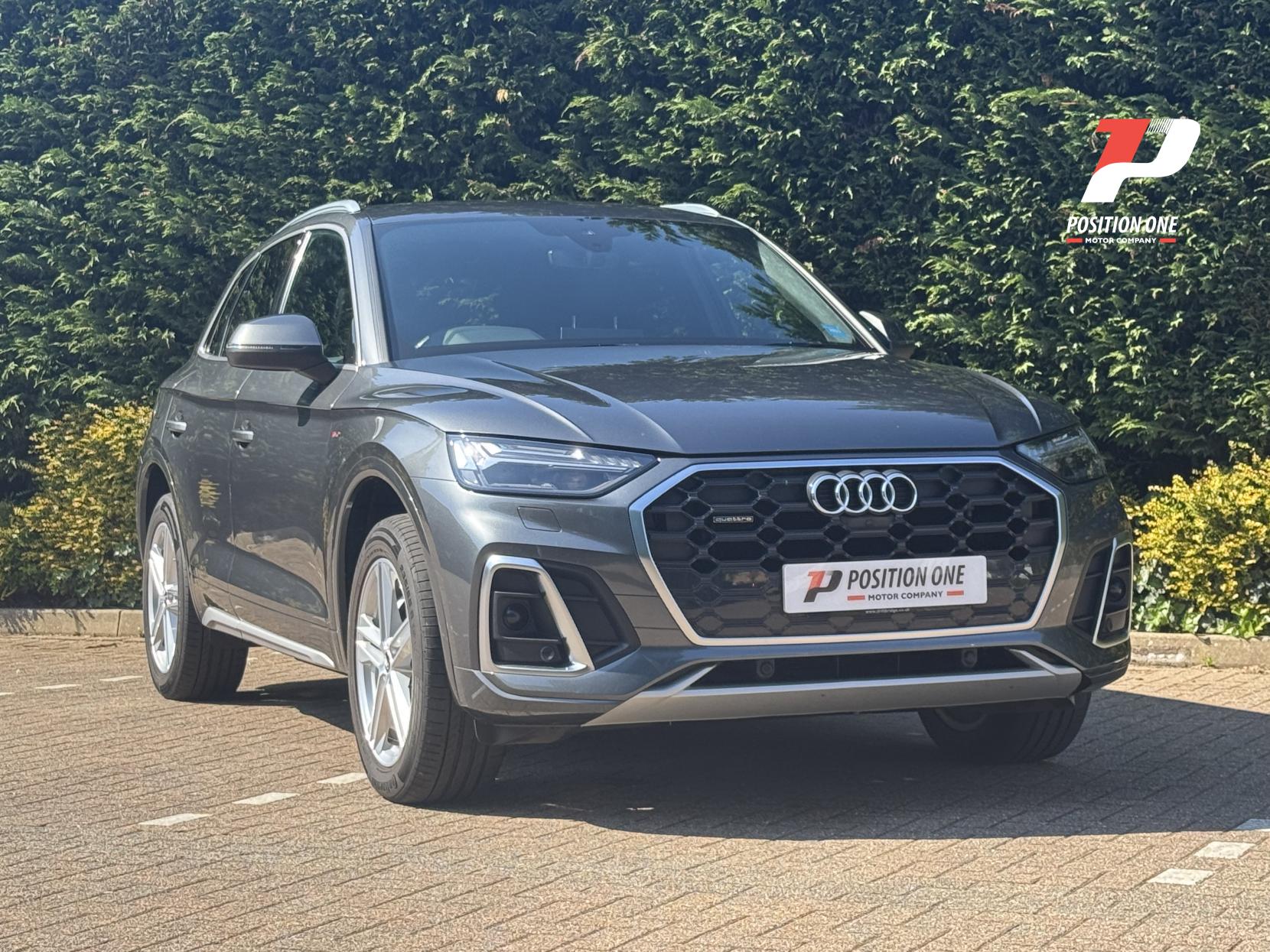Audi Q5 2.0 TDI 40 S line SUV 5dr Diesel S Tronic quattro Euro 6 (s/s) (204 ps)