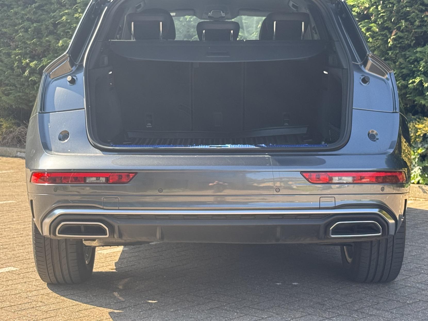 Audi Q5 2.0 TDI 40 S line SUV 5dr Diesel S Tronic quattro Euro 6 (s/s) (204 ps)