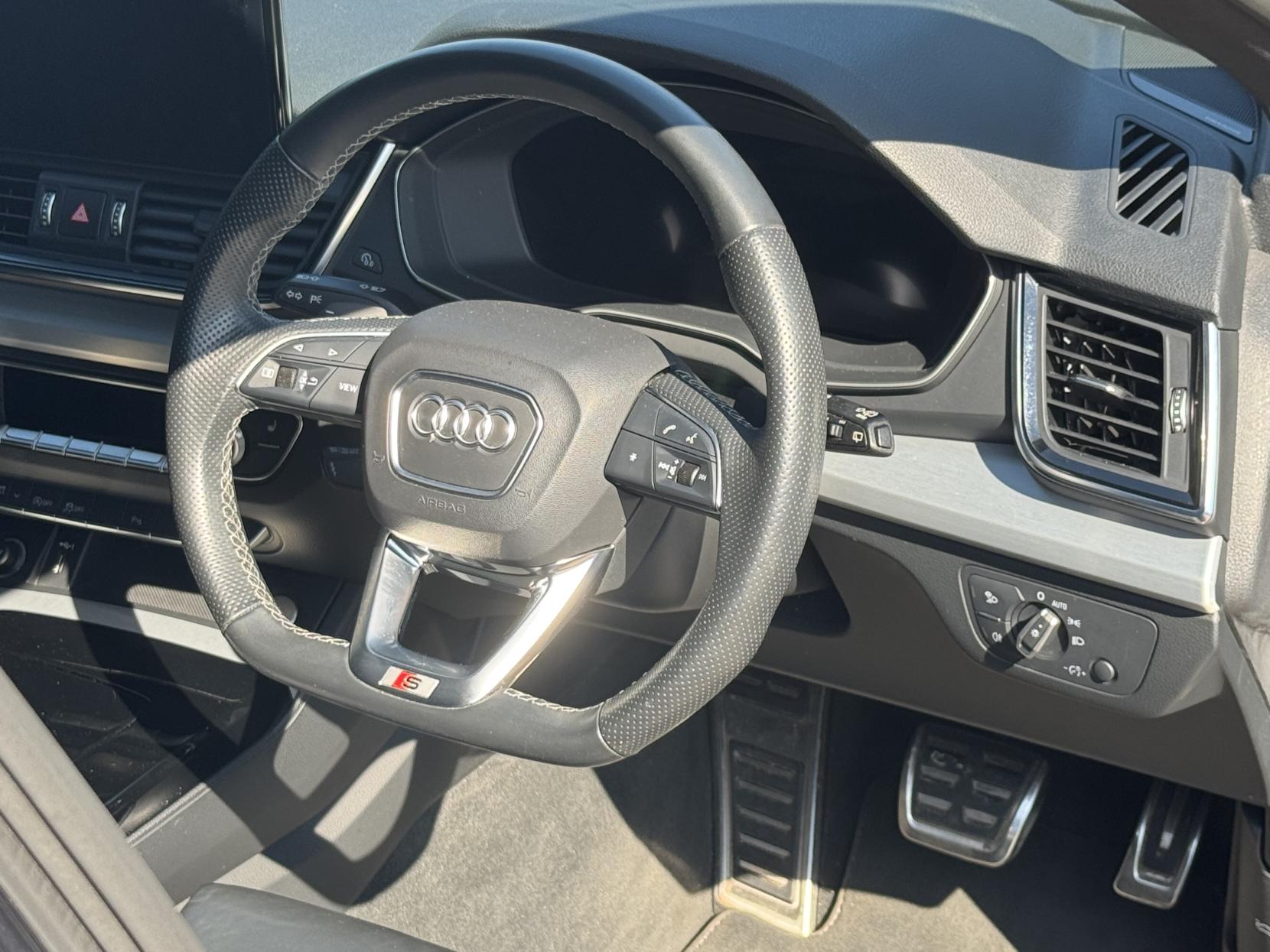 Audi Q5 2.0 TDI 40 S line SUV 5dr Diesel S Tronic quattro Euro 6 (s/s) (204 ps)