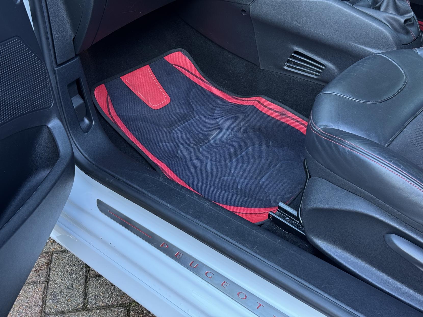 Peugeot 208 1.6 THP GTi Hatchback 3dr Petrol Manual Euro 5 (200 ps)