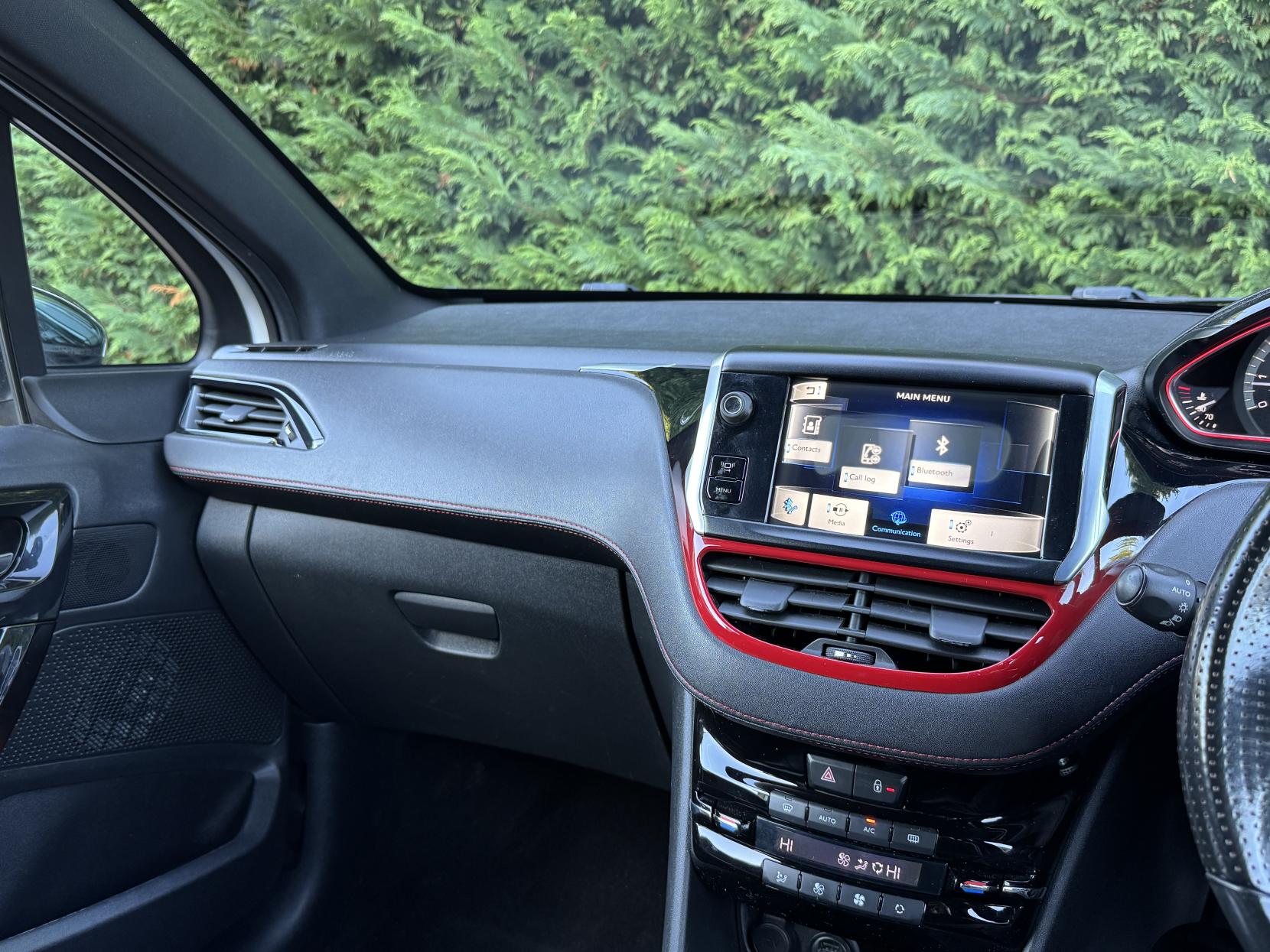 Peugeot 208 1.6 THP GTi Hatchback 3dr Petrol Manual Euro 5 (200 ps)