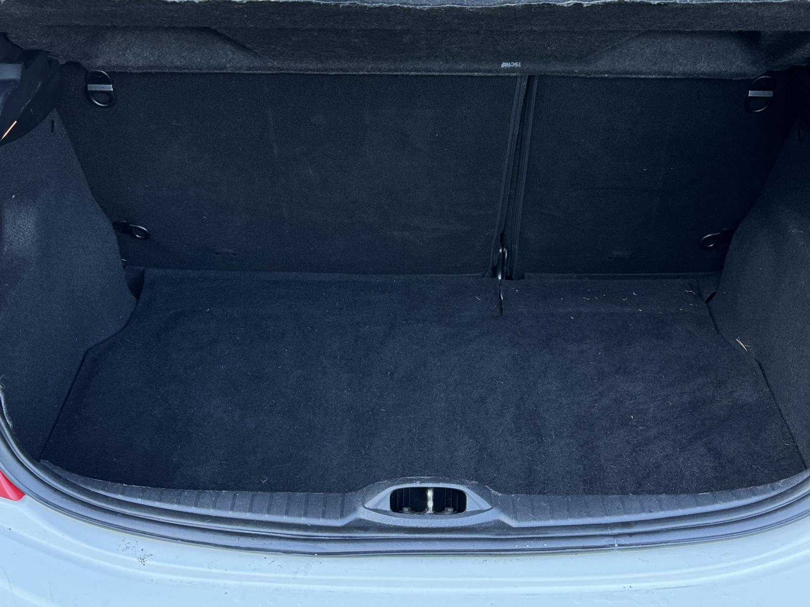 Peugeot 208 1.6 THP GTi Hatchback 3dr Petrol Manual Euro 5 (200 ps)