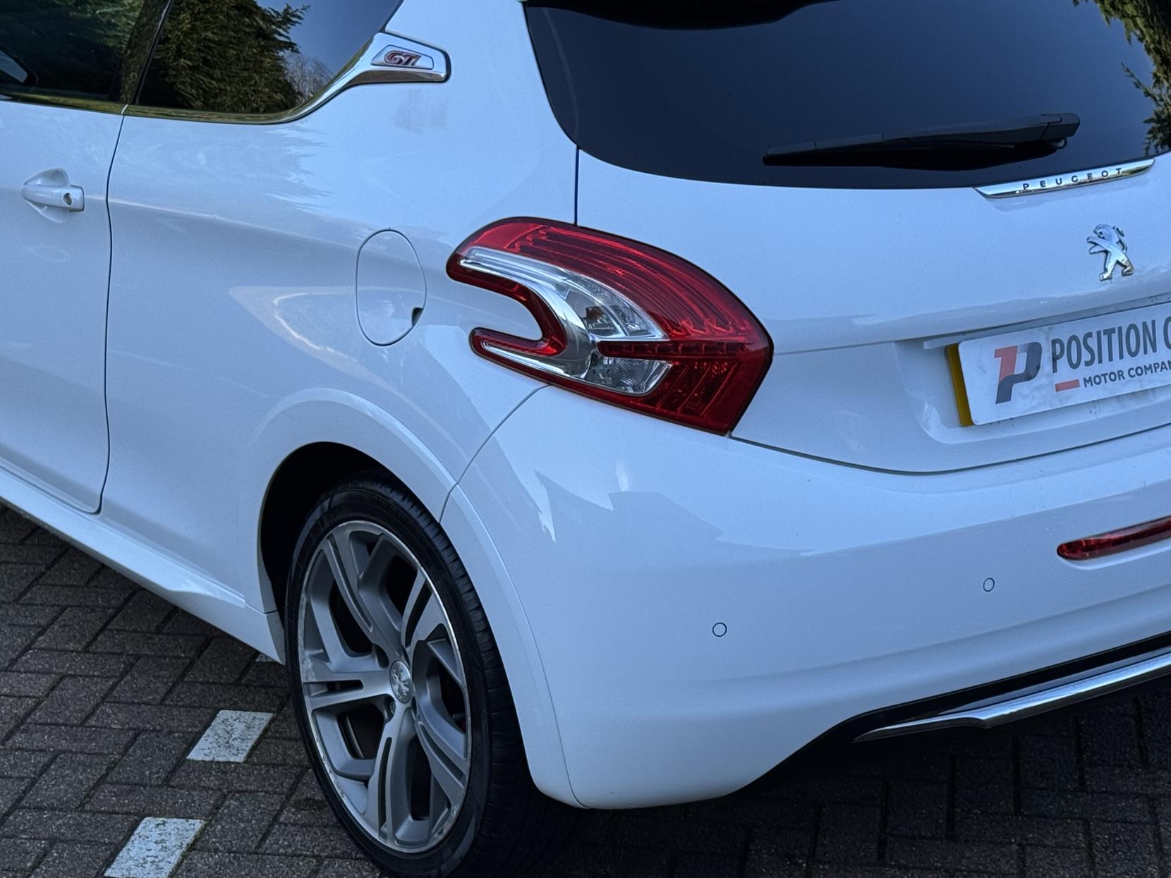 Peugeot 208 1.6 THP GTi Hatchback 3dr Petrol Manual Euro 5 (200 ps)