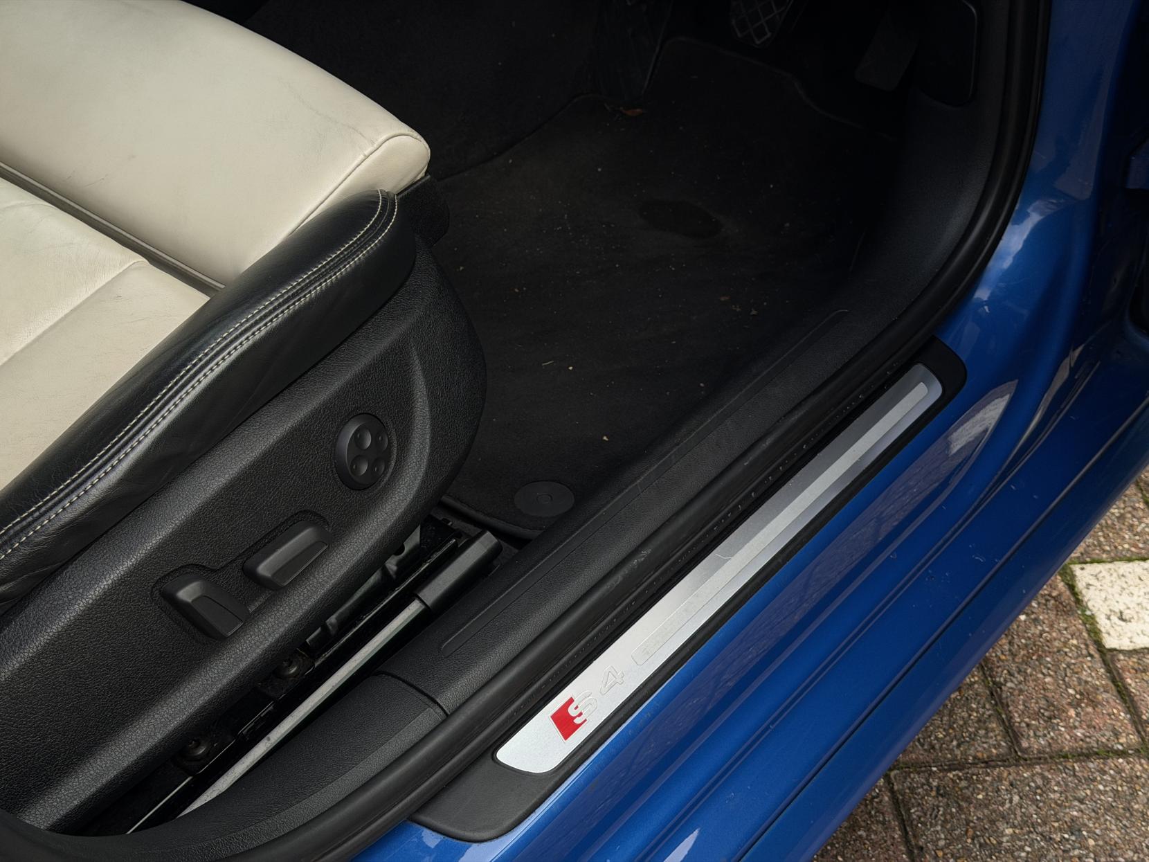 Audi S4 3.0 TFSI V6 Saloon 4dr Petrol Manual quattro Euro 5 (333 ps)