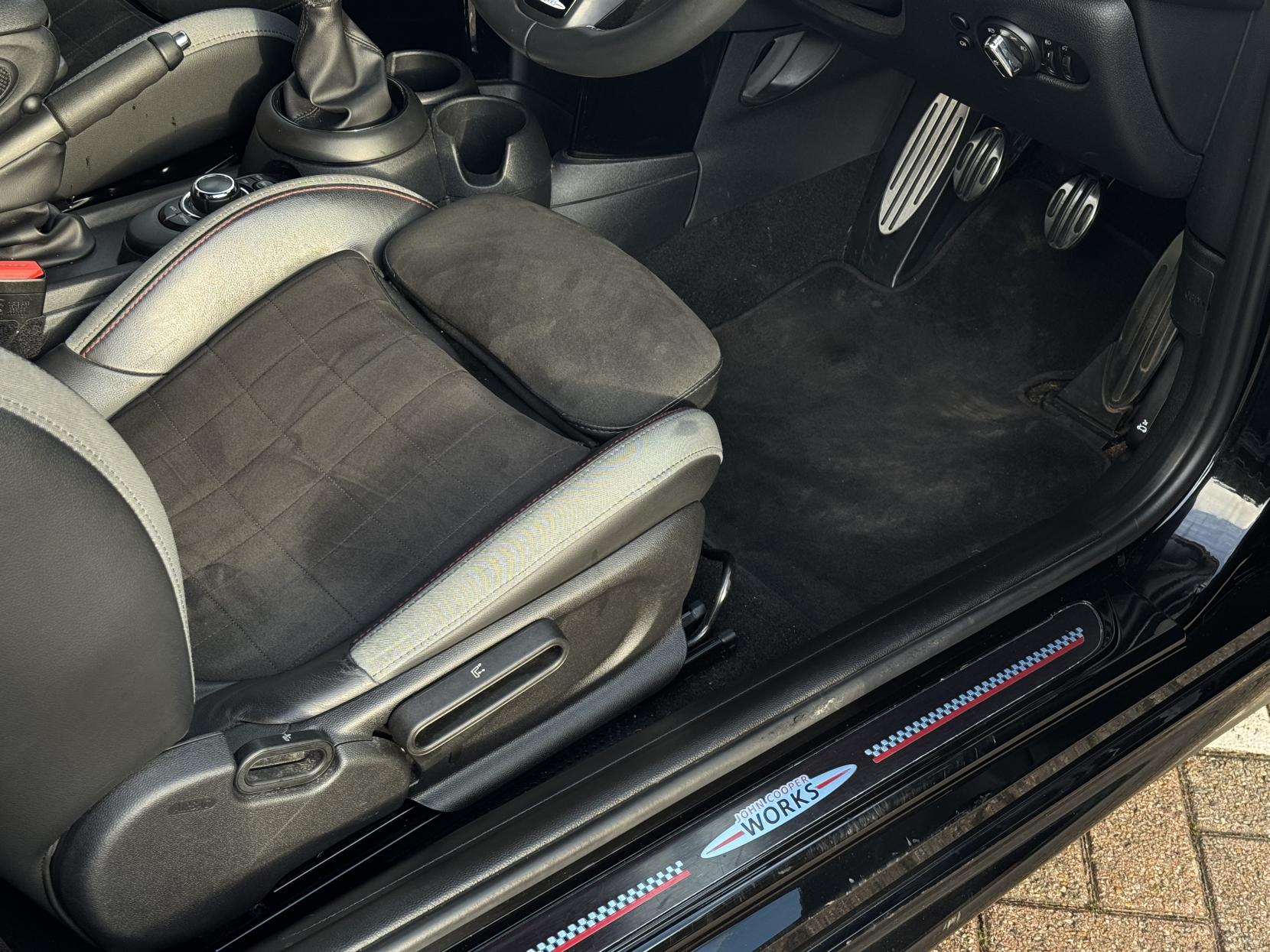 MINI Hatch 2.0 Cooper S Sport Hatchback 3dr Petrol Manual Euro 6 (s/s) (178 ps)