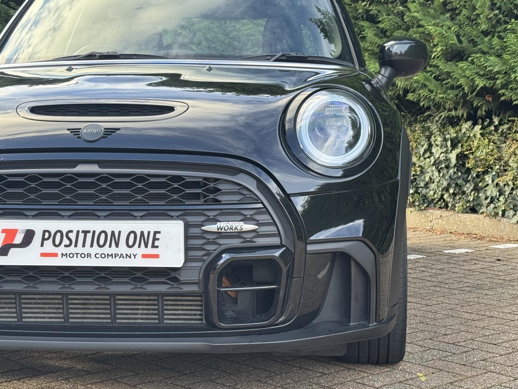 MINI Hatch 2.0 Cooper S Sport Hatchback 3dr Petrol Manual Euro 6 (s/s) (178 ps)