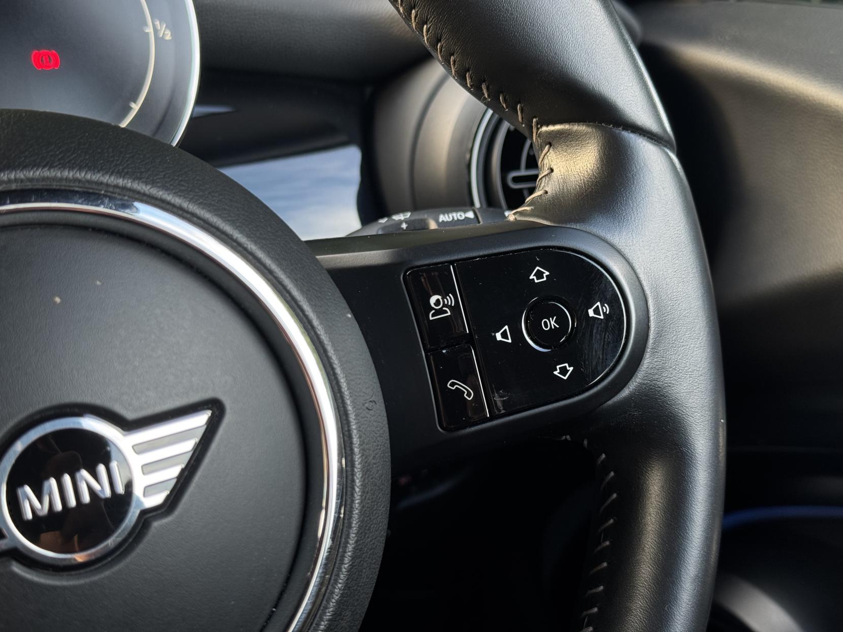 MINI Hatch 2.0 Cooper S Sport Hatchback 3dr Petrol Manual Euro 6 (s/s) (178 ps)
