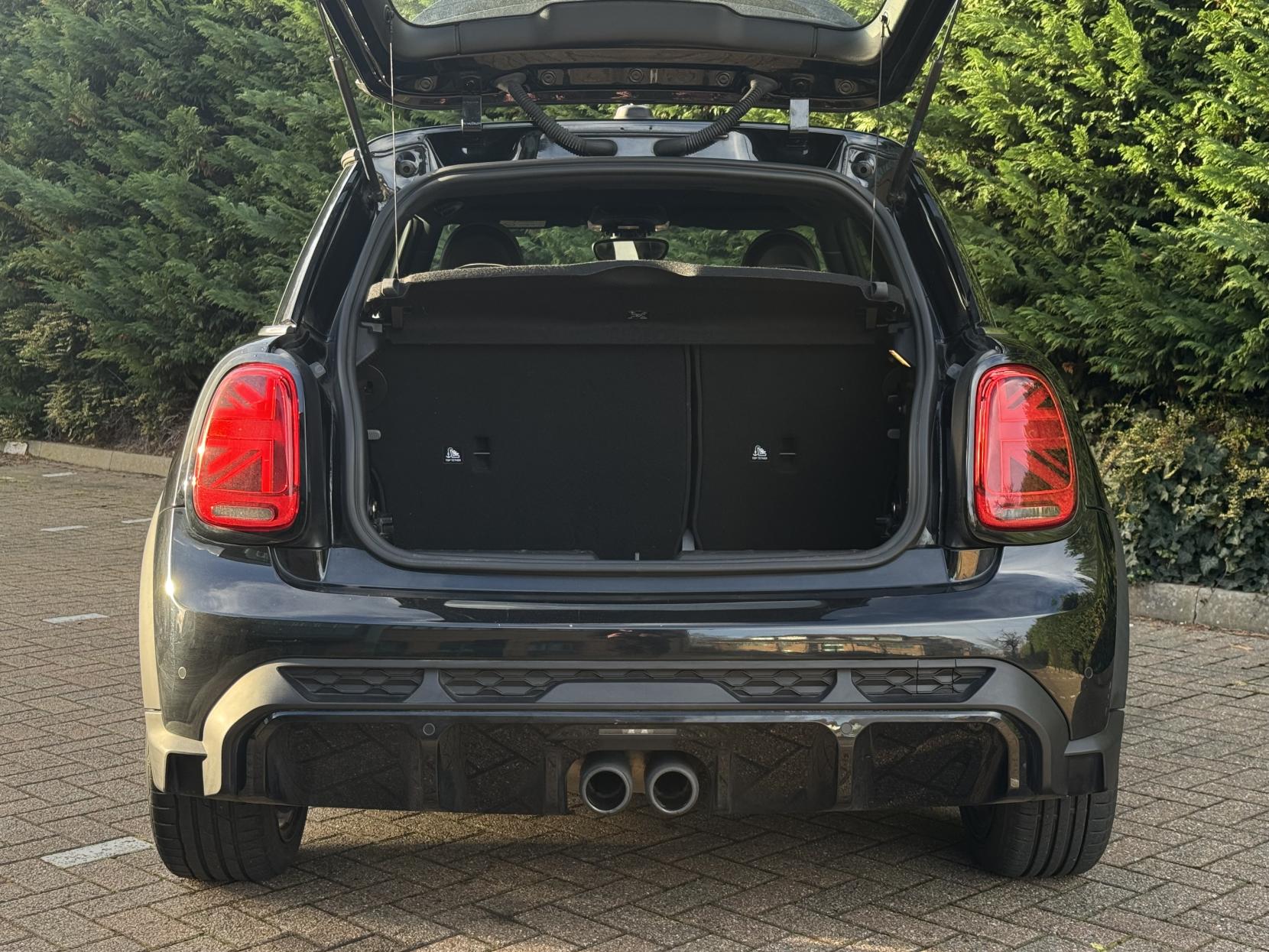 MINI Hatch 2.0 Cooper S Sport Hatchback 3dr Petrol Manual Euro 6 (s/s) (178 ps)