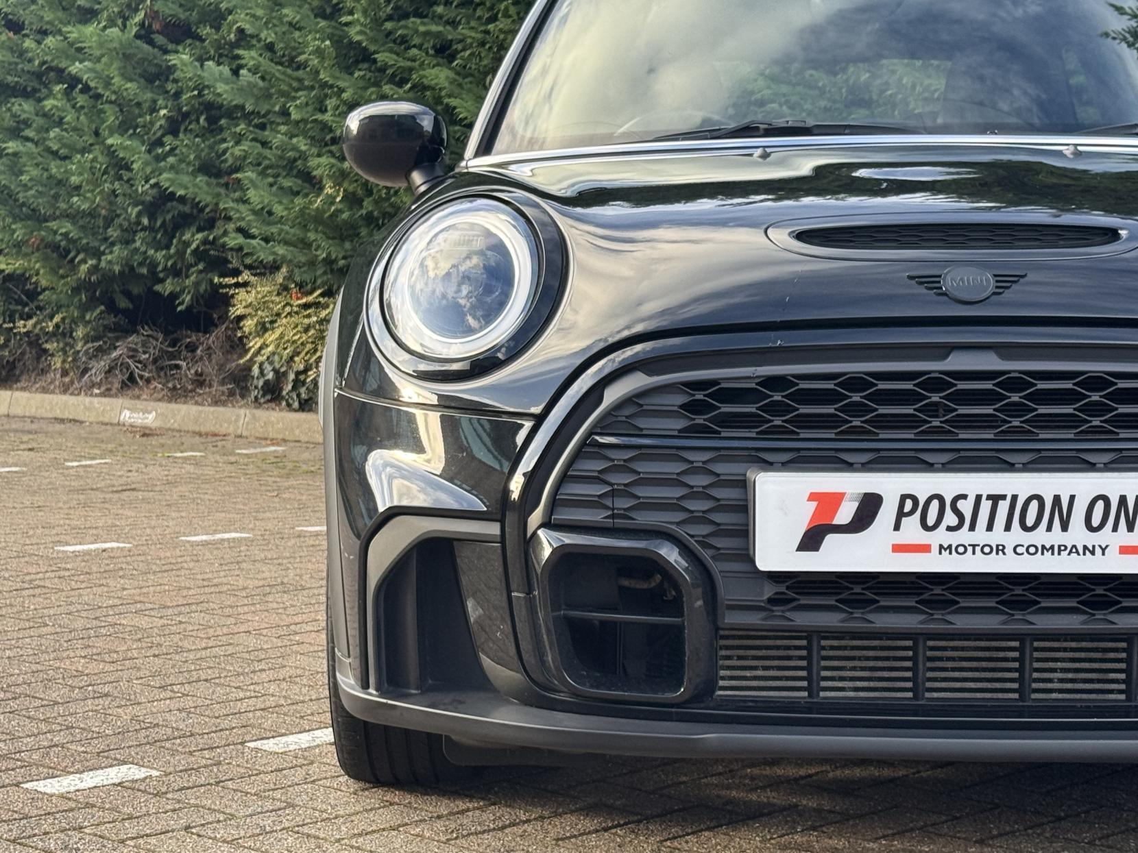 MINI Hatch 2.0 Cooper S Sport Hatchback 3dr Petrol Manual Euro 6 (s/s) (178 ps)