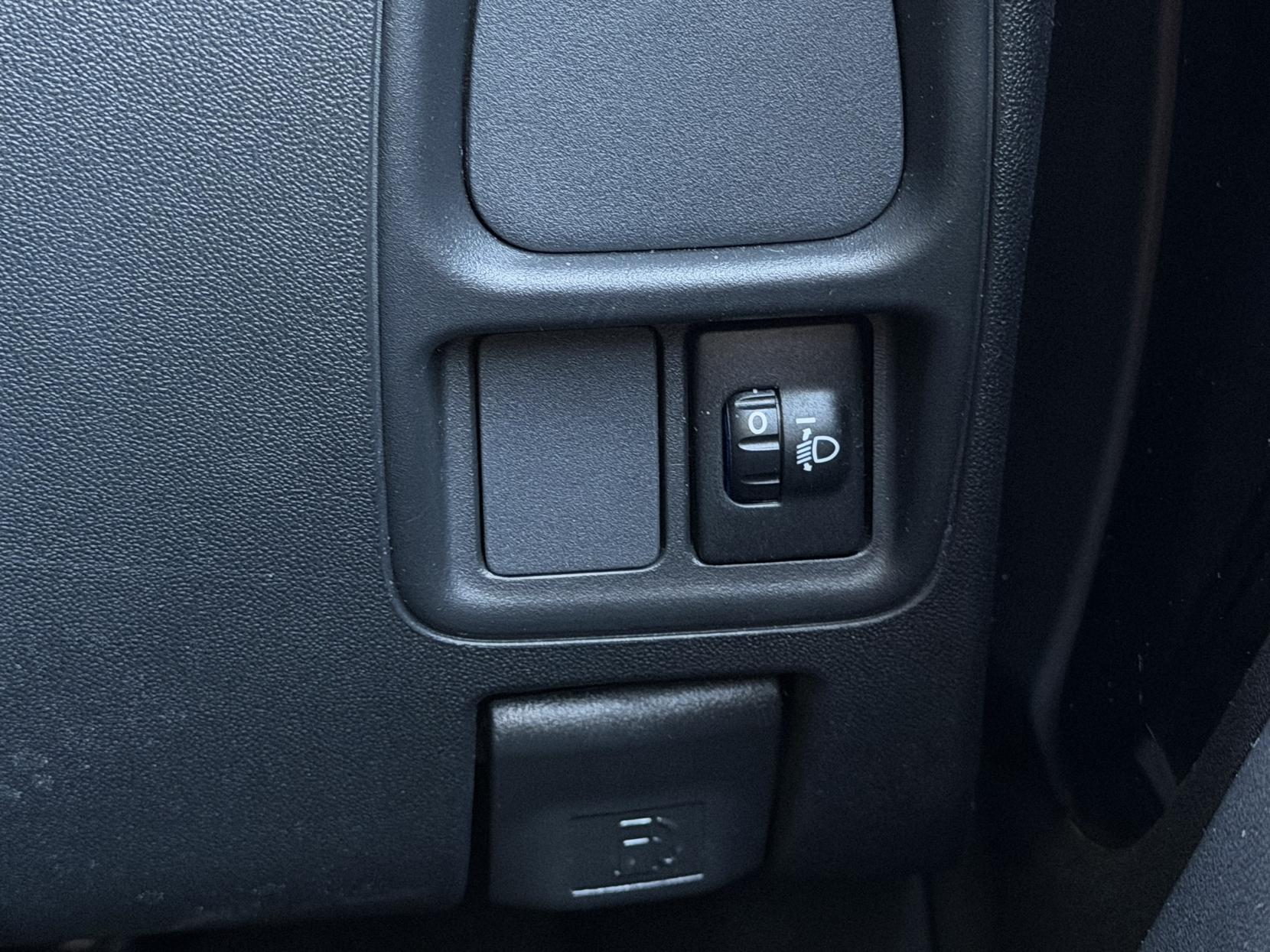 Peugeot 108 1.0 Active Hatchback 3dr Petrol Manual Euro 6 (68 ps)