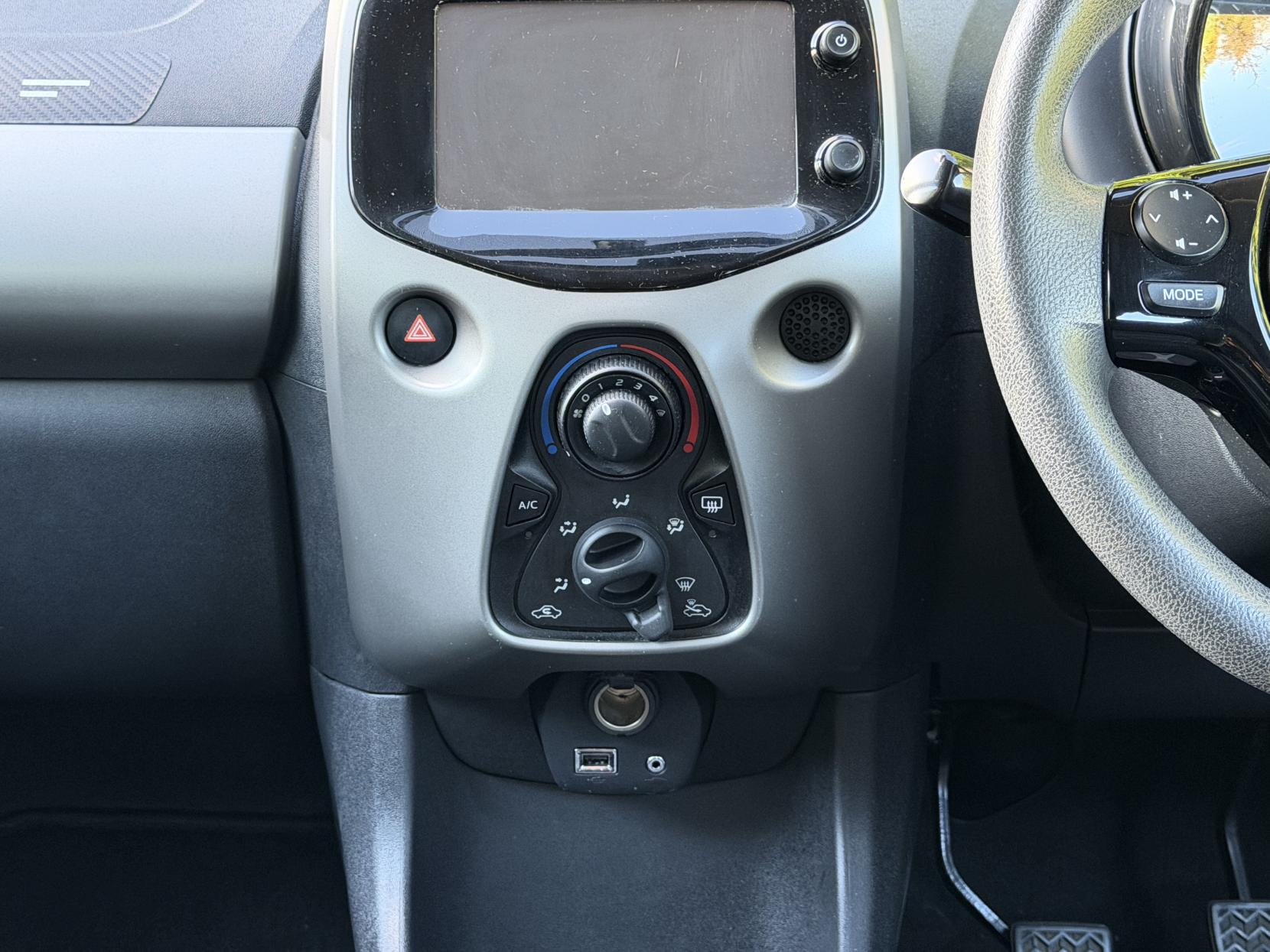 Peugeot 108 1.0 Active Hatchback 3dr Petrol Manual Euro 6 (68 ps)