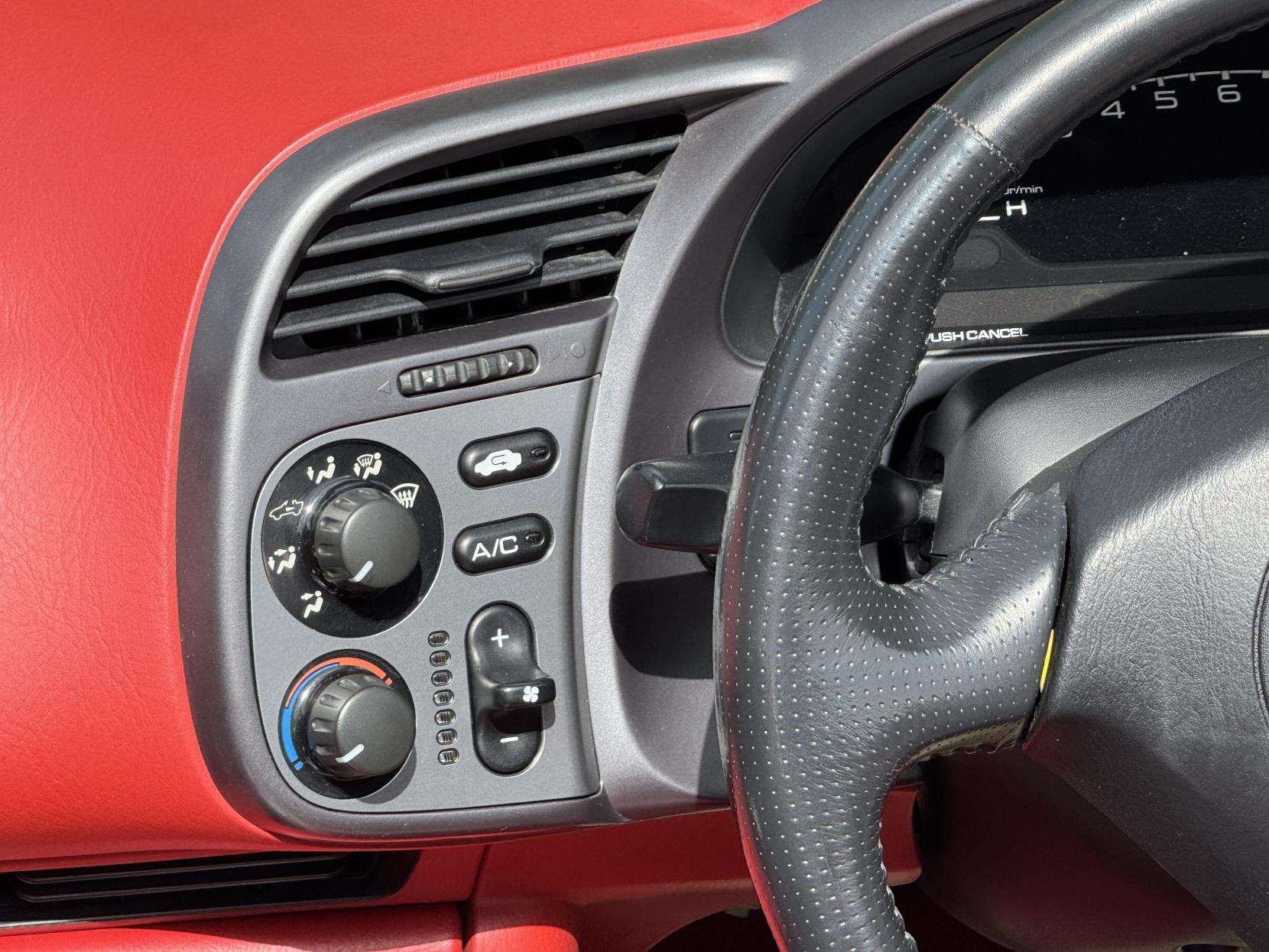 Honda S2000 2.0 i-VTEC Roadster Convertible 2dr Petrol Manual (237 g/km, 236 bhp)