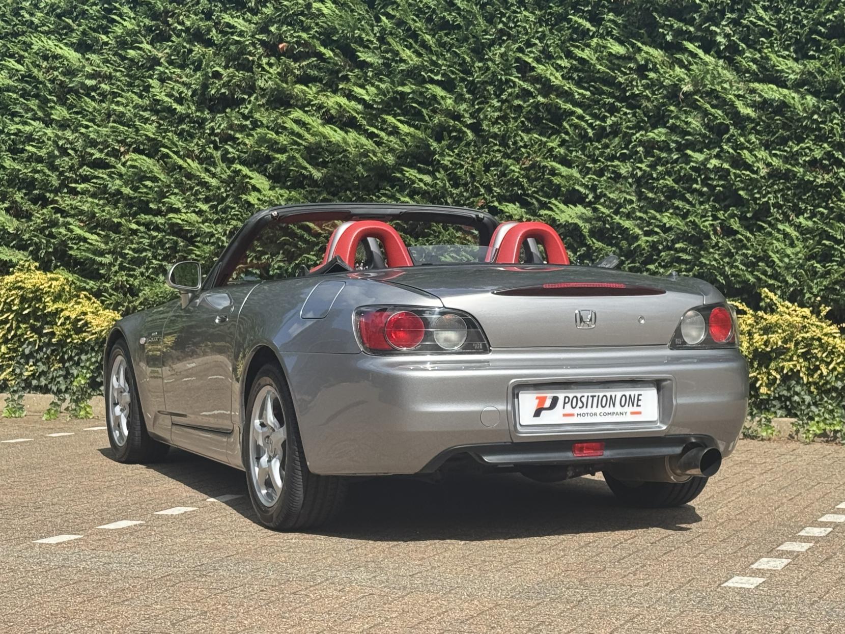Honda S2000 2.0 i-VTEC Roadster Convertible 2dr Petrol Manual (237 g/km, 236 bhp)
