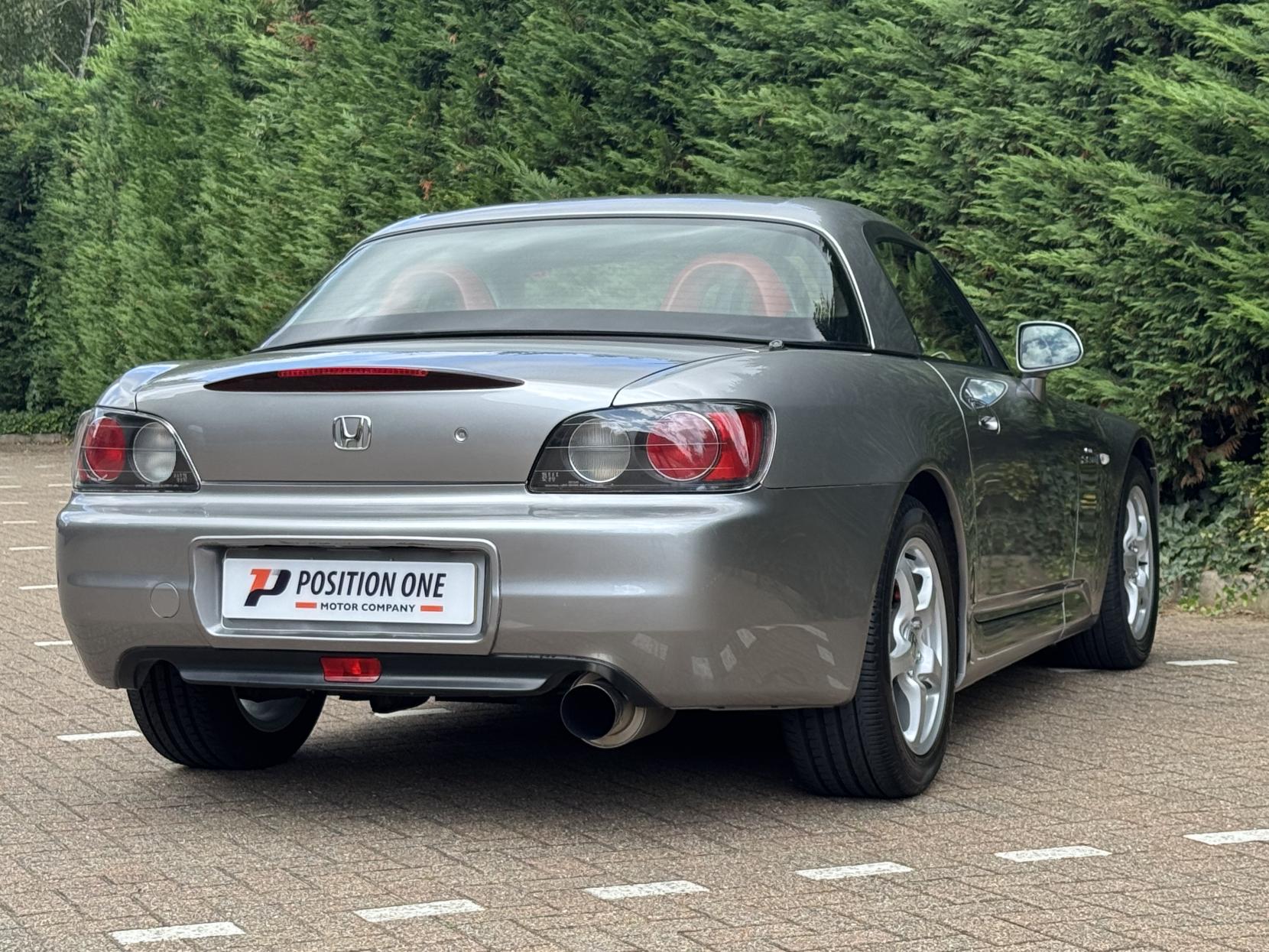 Honda S2000 2.0 i-VTEC Roadster Convertible 2dr Petrol Manual (237 g/km, 236 bhp)