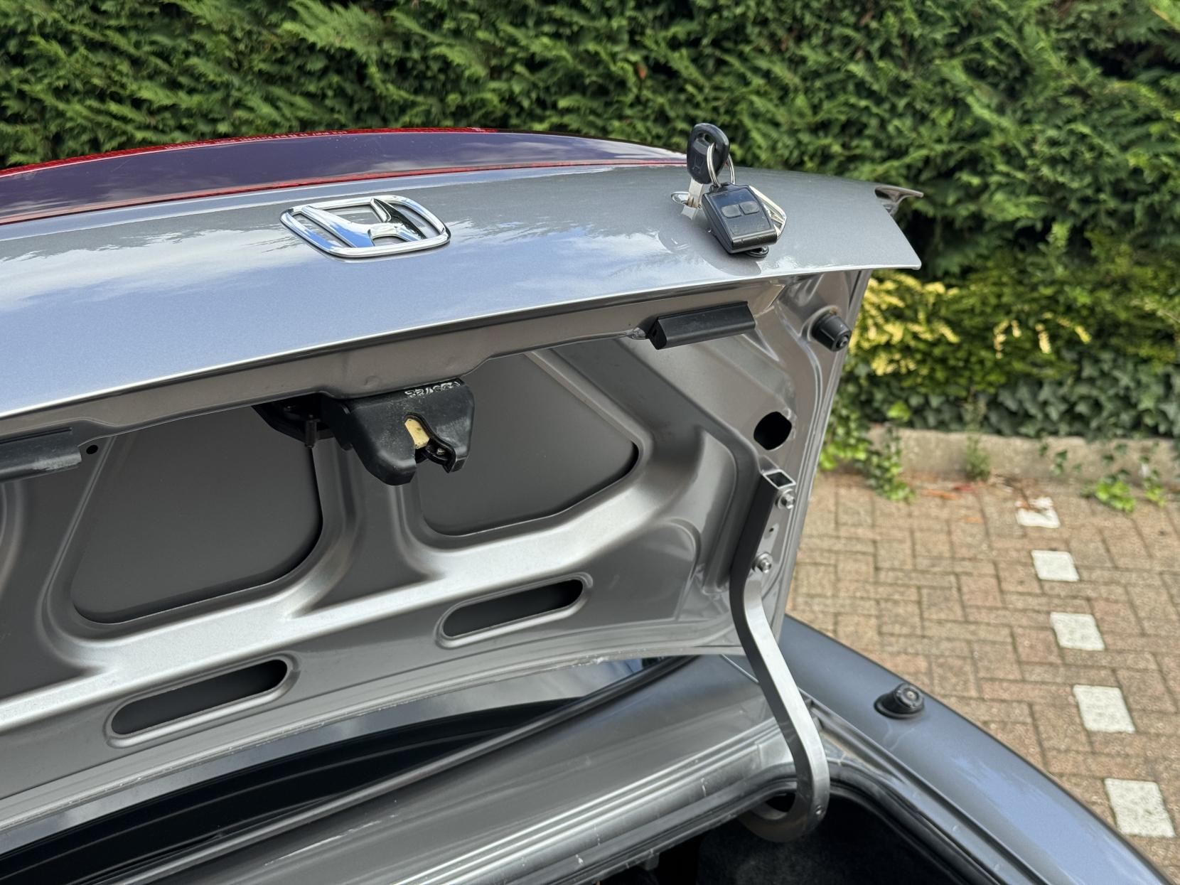 Honda S2000 2.0 i-VTEC Roadster Convertible 2dr Petrol Manual (237 g/km, 236 bhp)