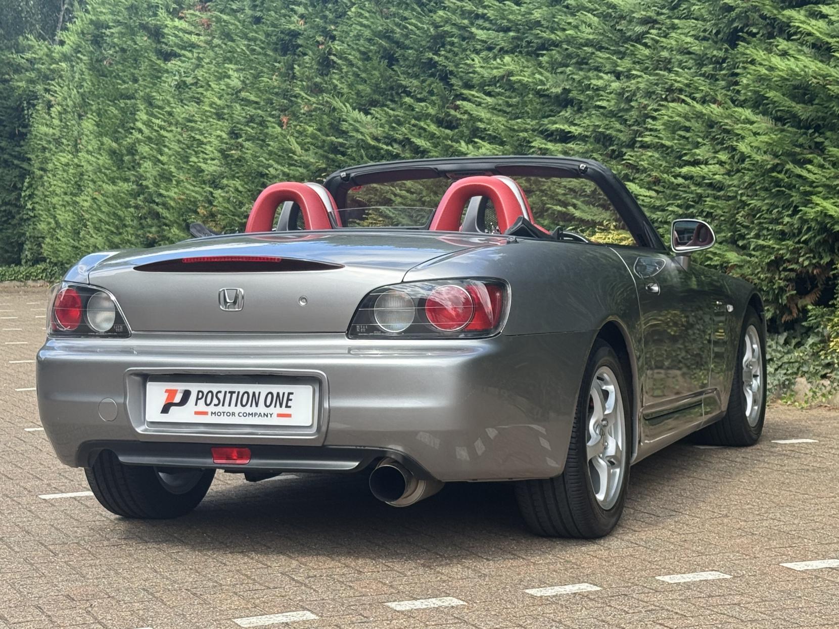 Honda S2000 2.0 i-VTEC Roadster Convertible 2dr Petrol Manual (237 g/km, 236 bhp)